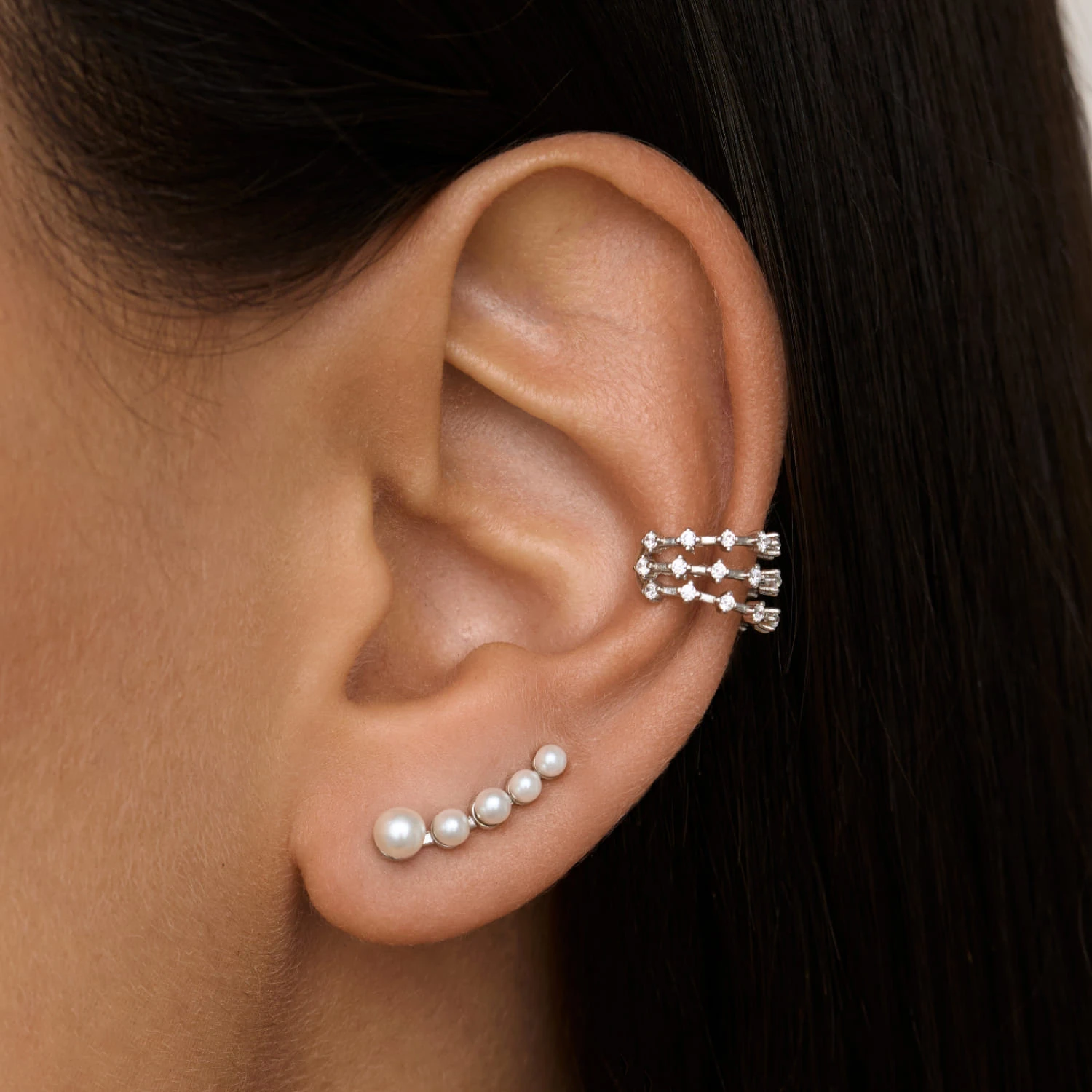 Серебряные серьги-клаймберы с жемчугом MIESTILO 