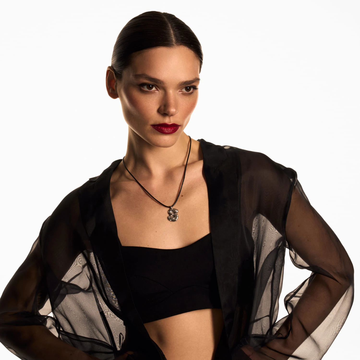 Колье LOVE LETTER на шнурке с подвеской "S" из серебра