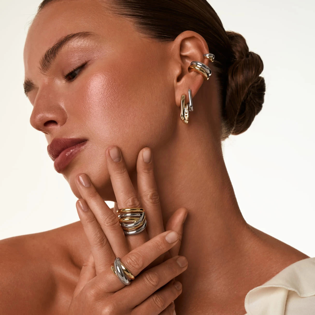 Модные кольца