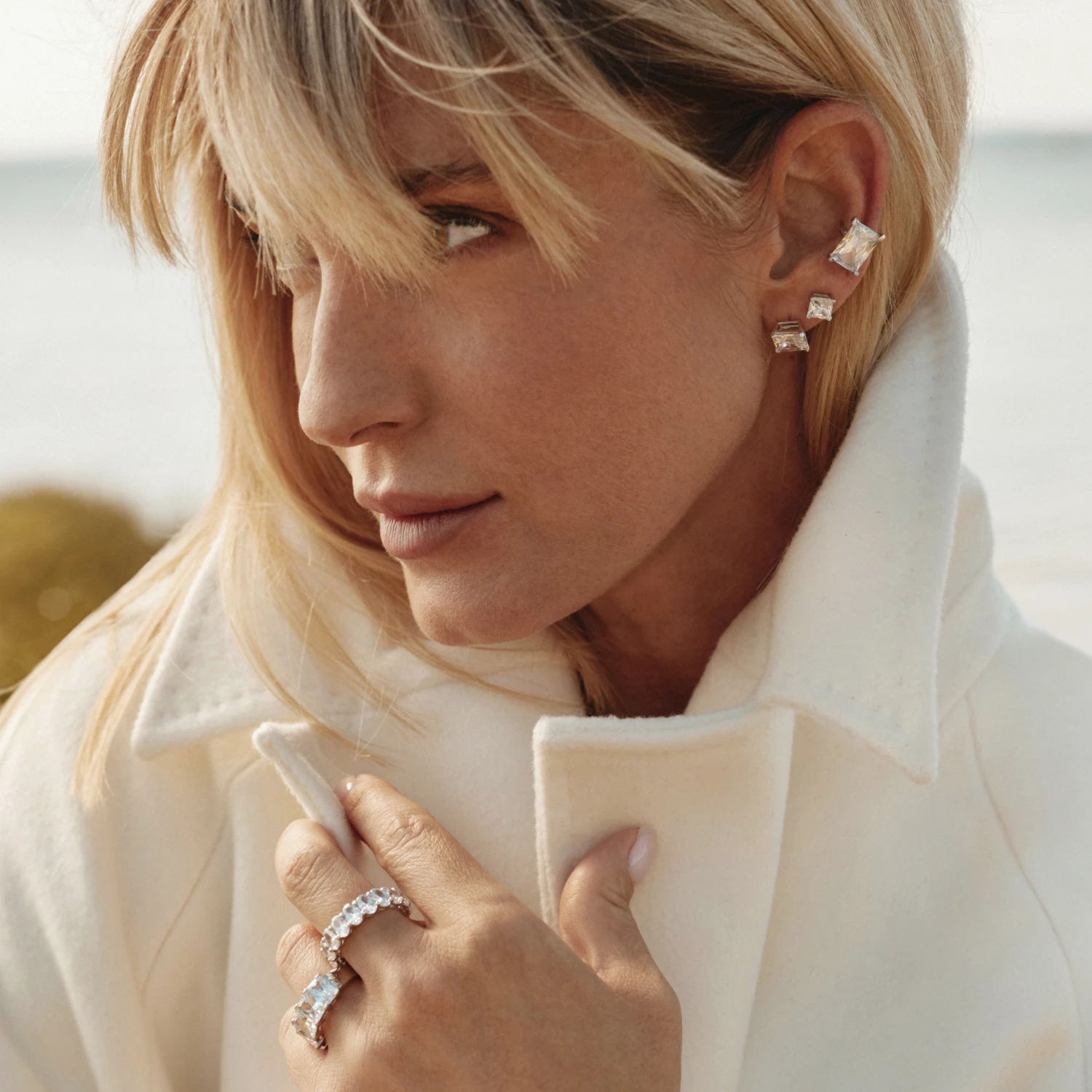 Cеребряные серьги-гвоздики Flawless с фианитом 8 мм