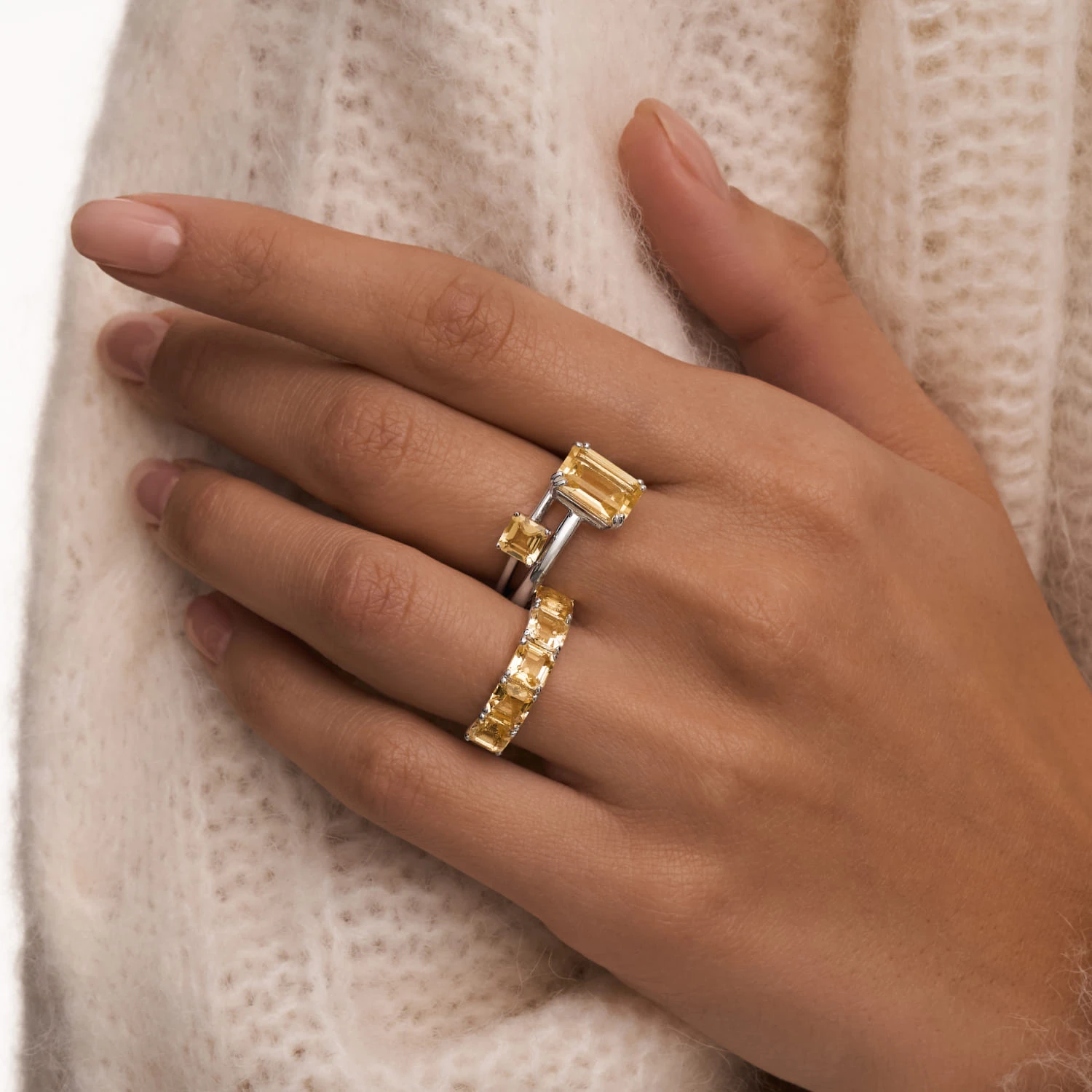 Серебряное кольцо BRIGHTNESS с цитрином Эмеральд