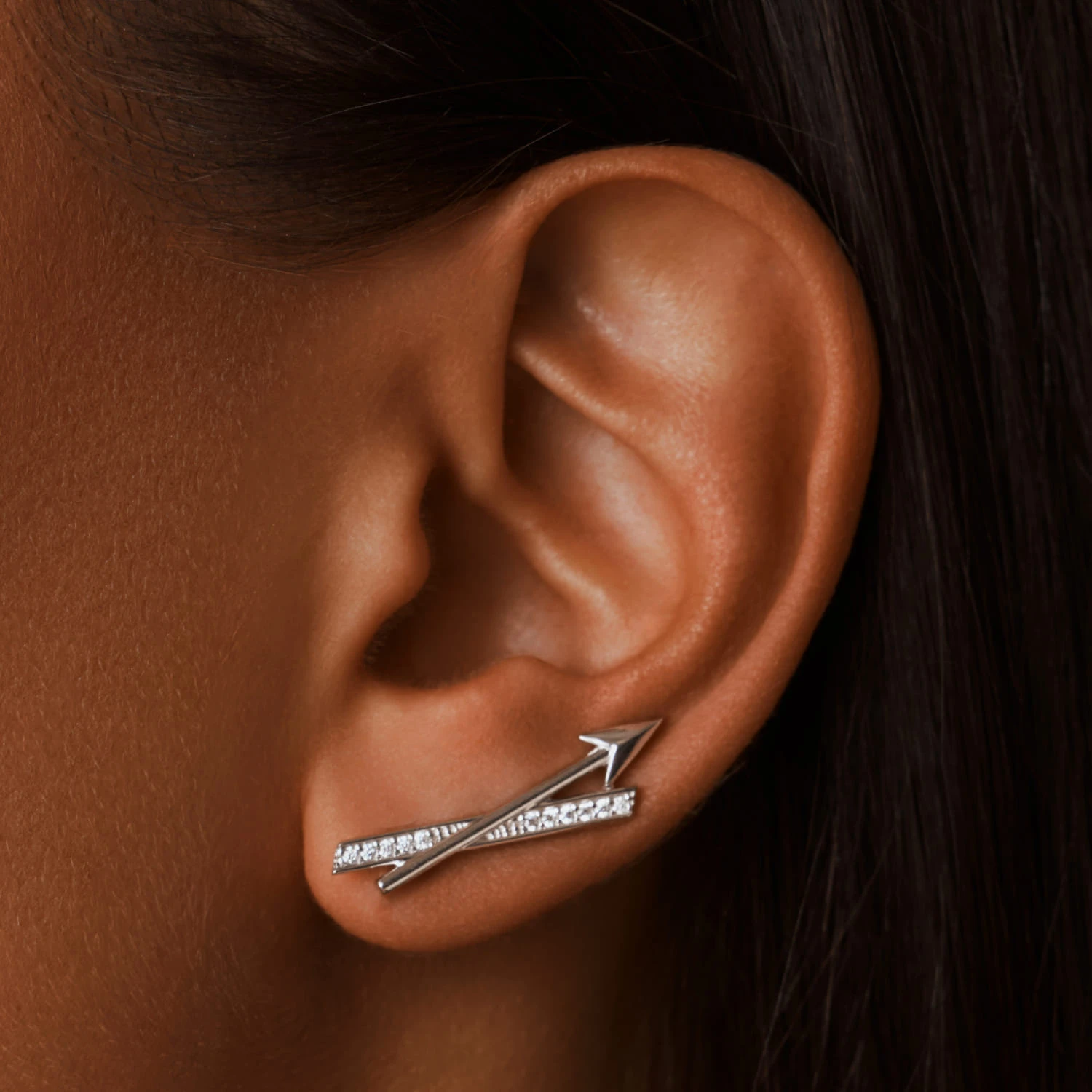 Серебряные серьги-клаймберы ЭРОС с фианитами