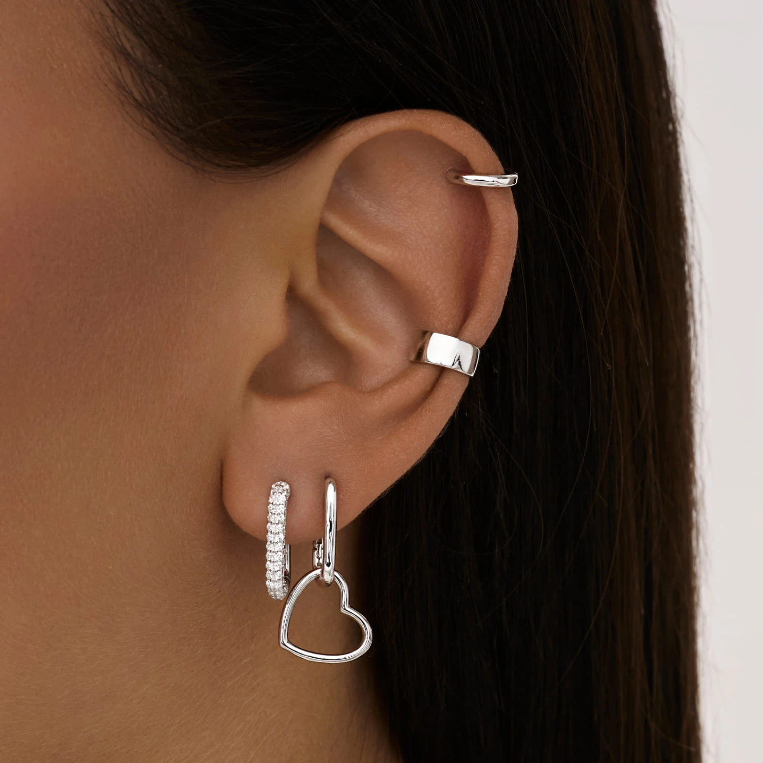 Минималистичные серебряные серьги-конго с подвеской в форме сердца MIESTILO 