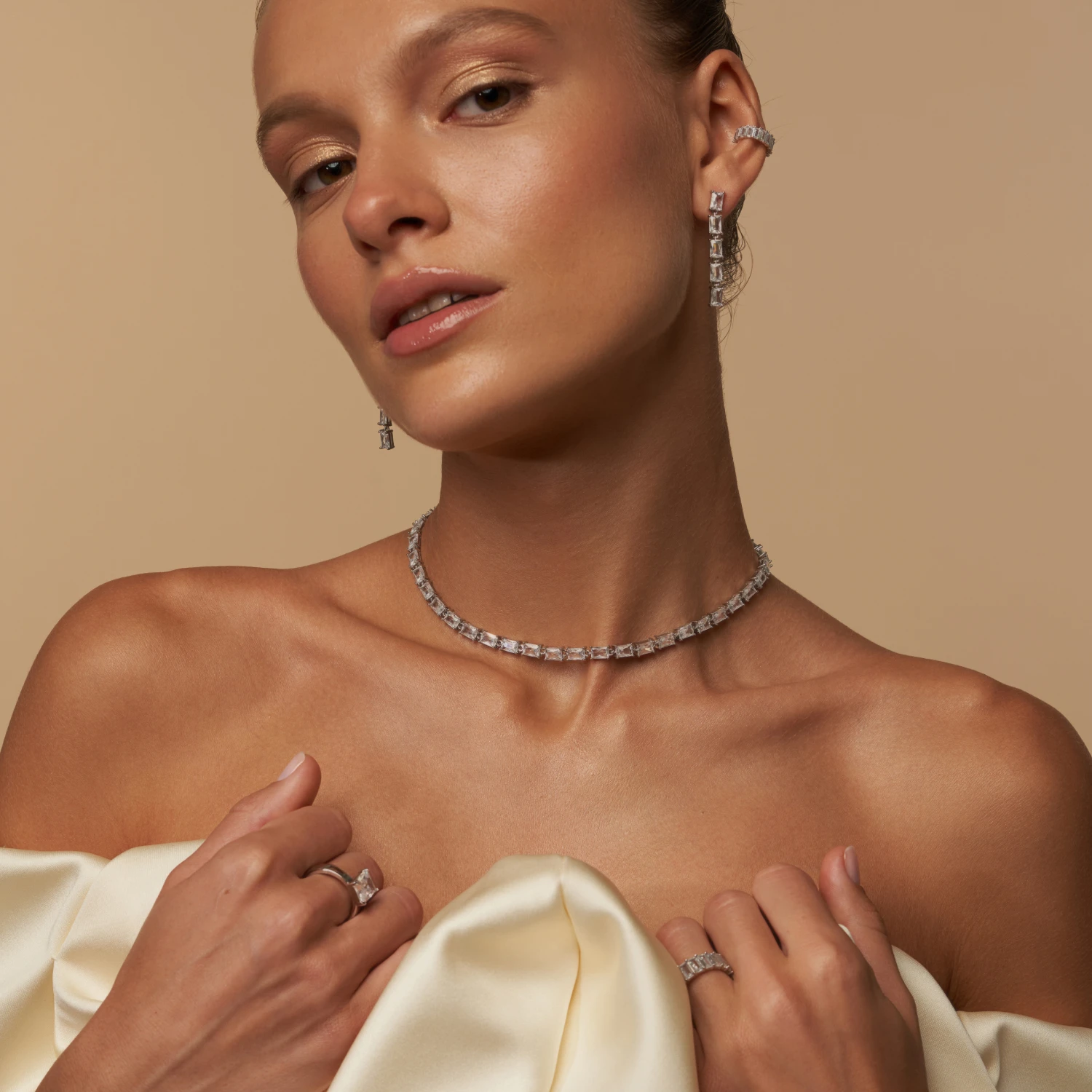 Серебряное кольцо с фианитами Baguette