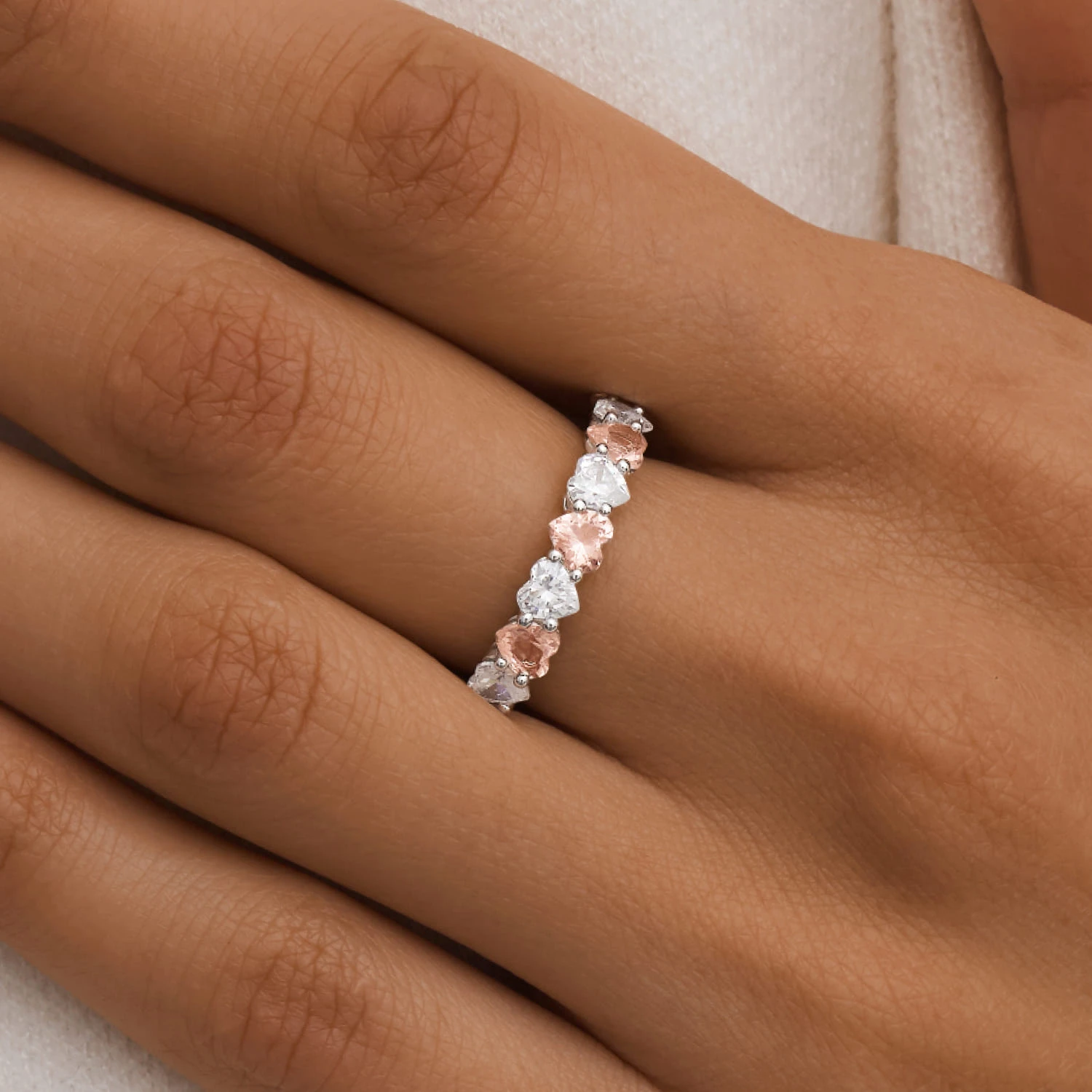 Серебряное кольцо ЛЮБОВЬ с белыми и розовыми сердцами