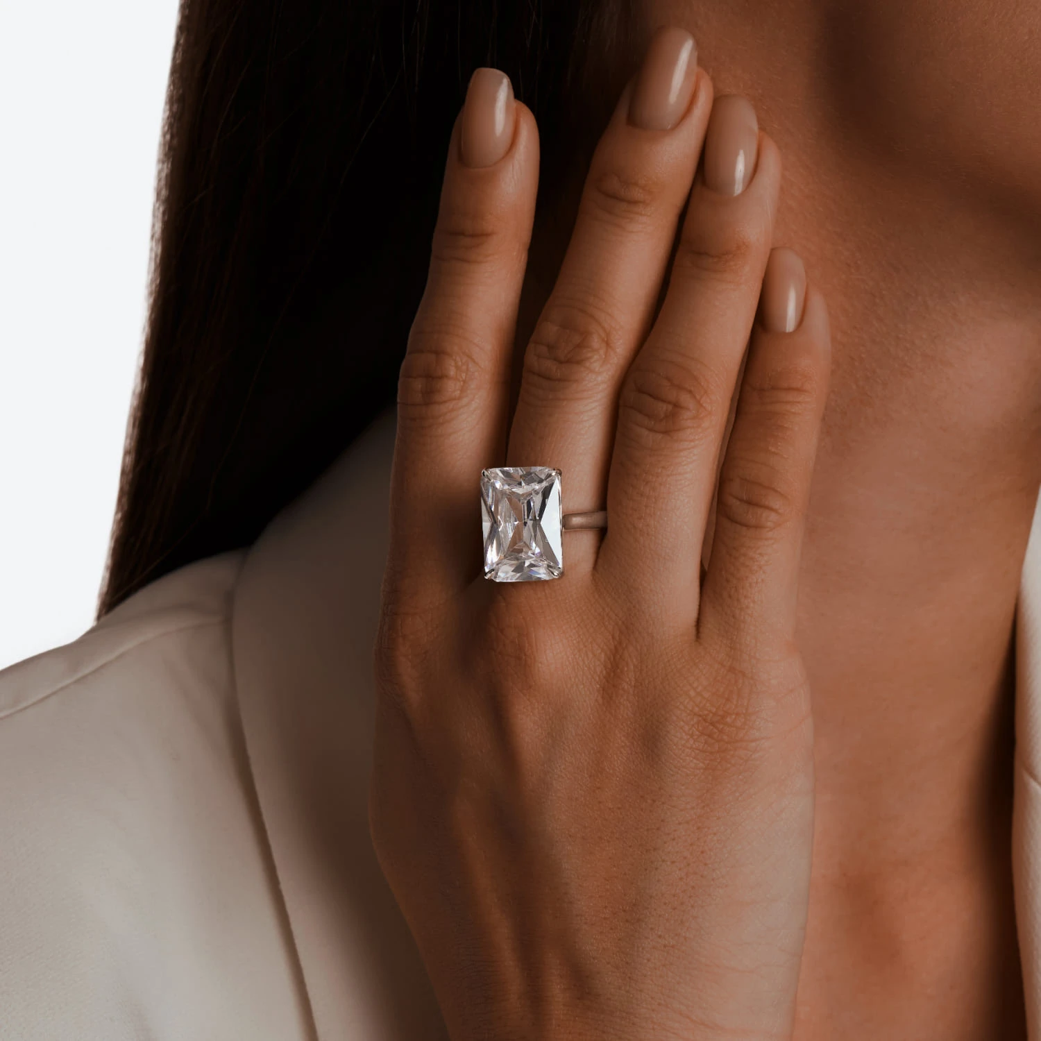 Коктейльное кольцо из серебра с фианитом Октагон