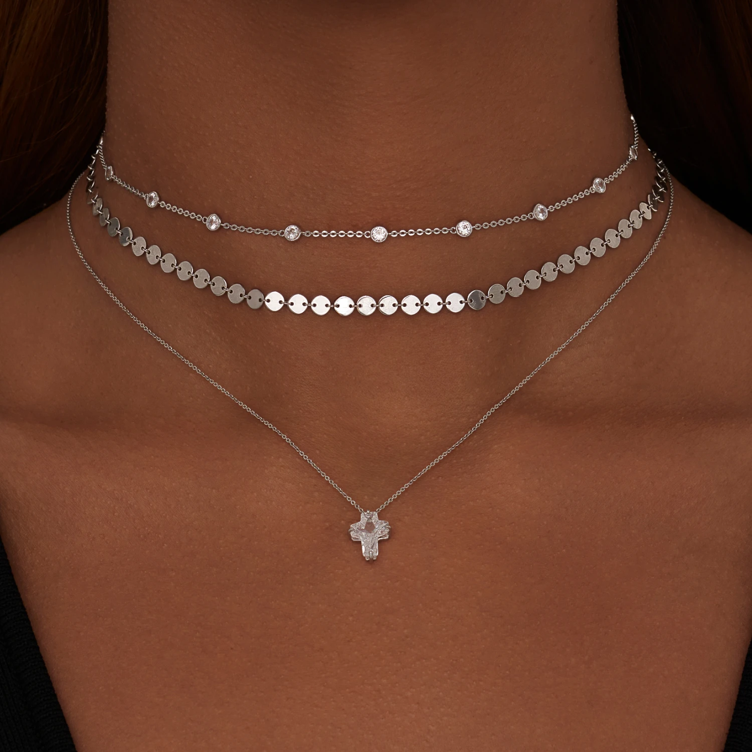 Серебряное колье "Крест" с фианитом