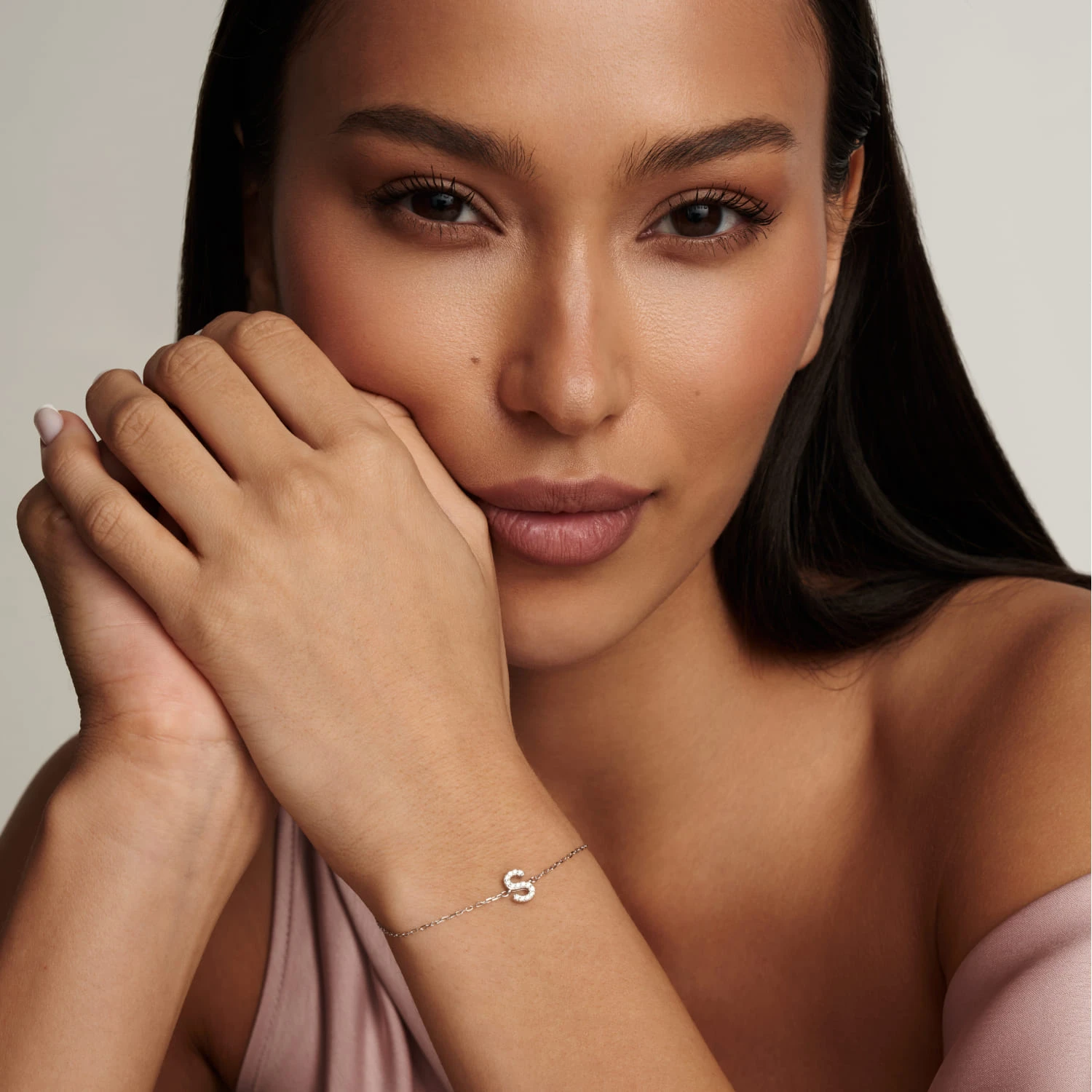 Серебряный браслет с буквой S MIESTILO