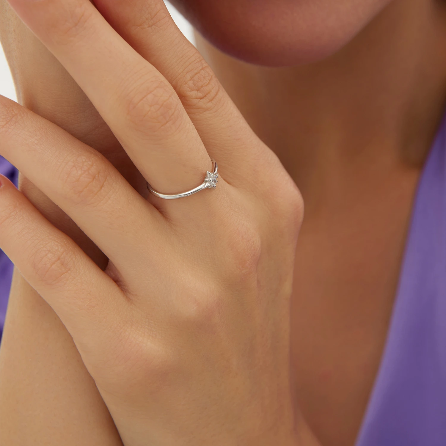 Серебряное кольцо с фианитами