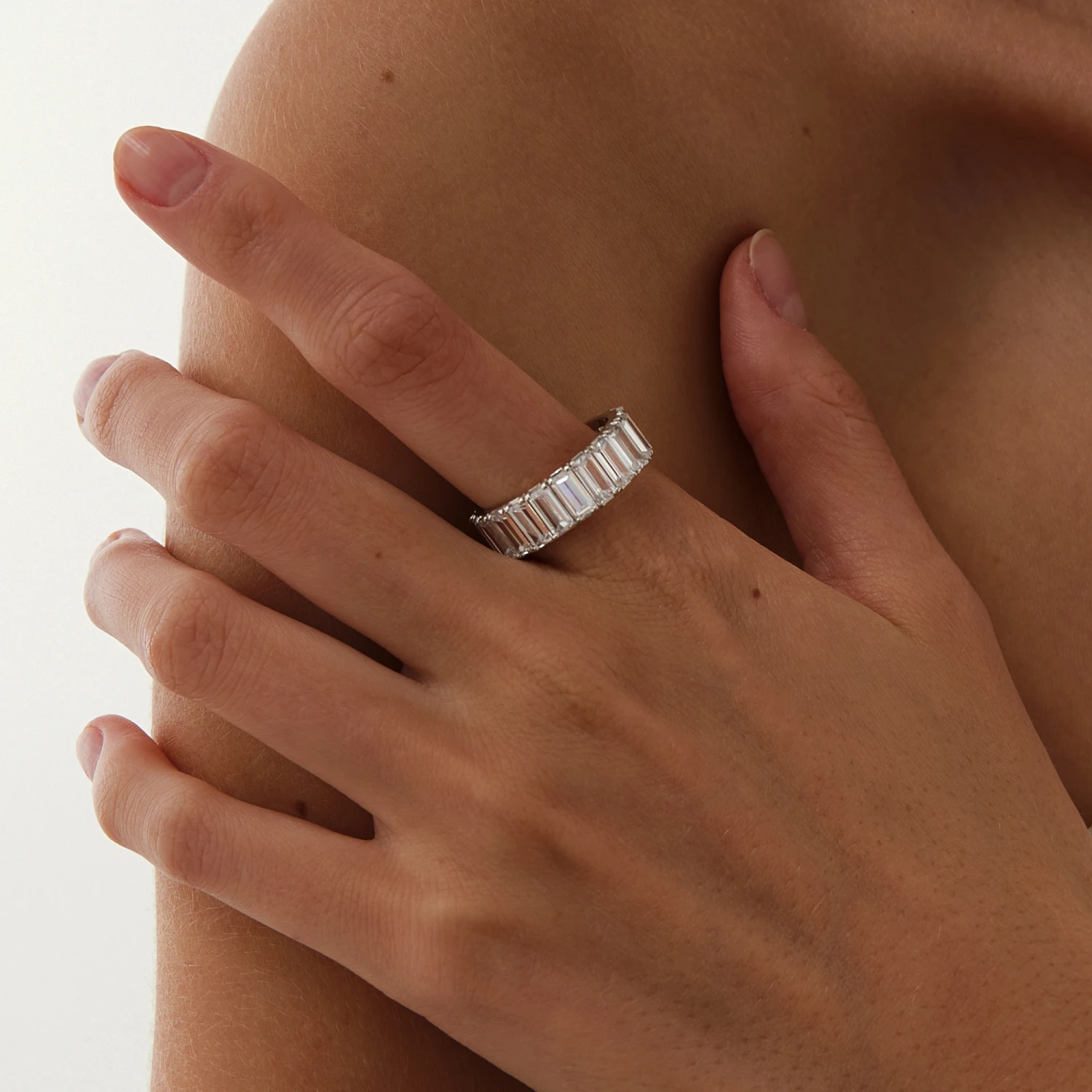 Серебряное кольцо с фианитами Baguette