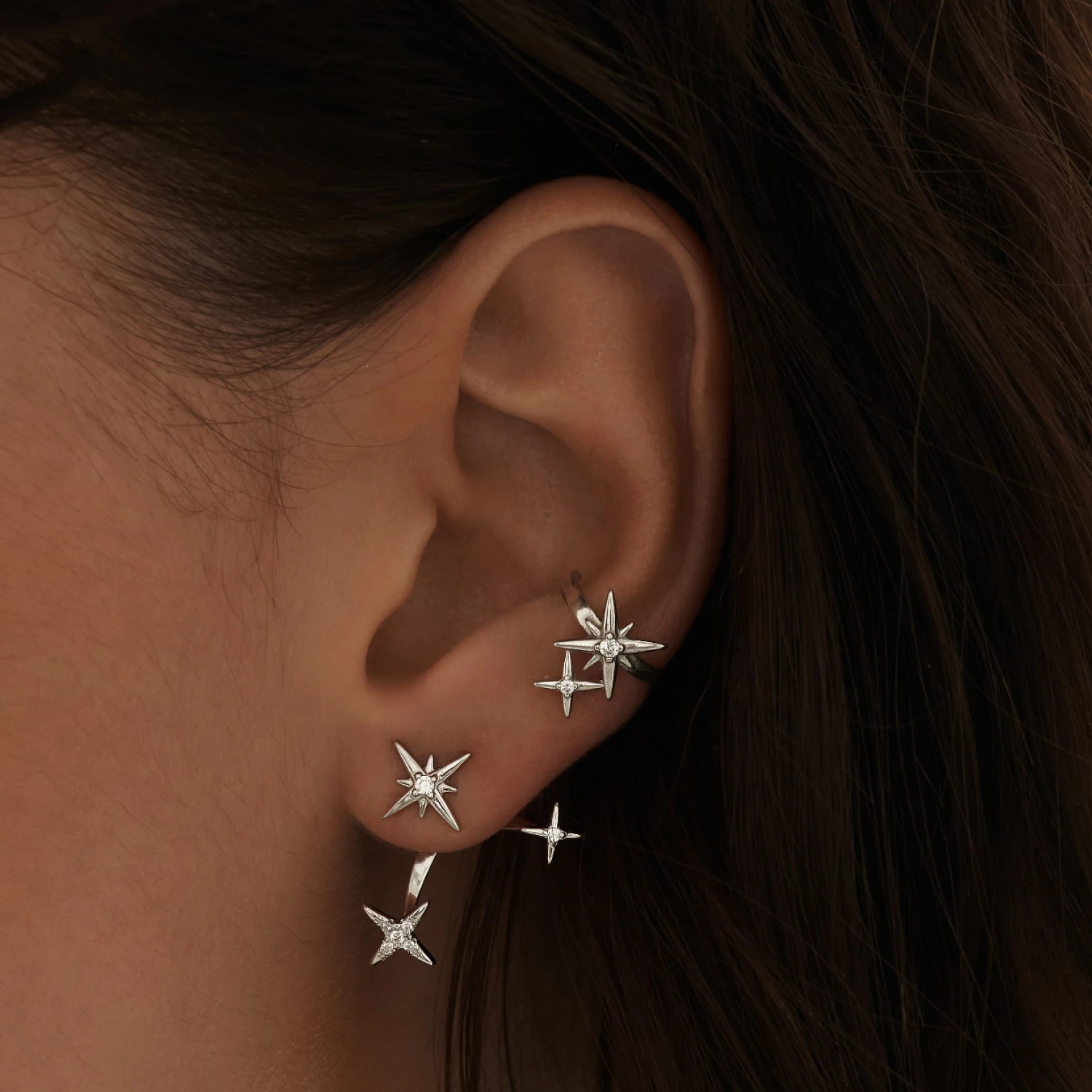 Серебряный кафф звезда с фианитами Isida