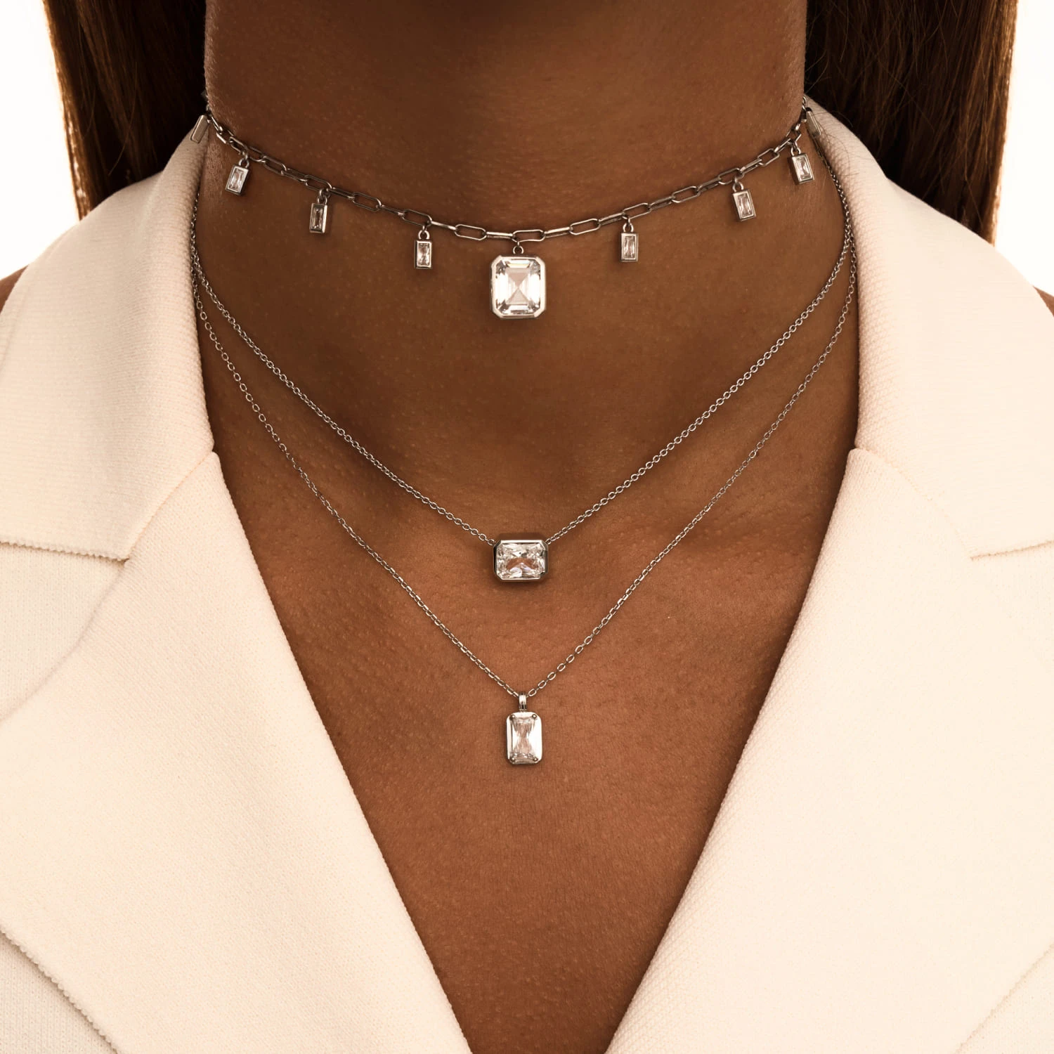 Серебряное колье с подвеской Baguette