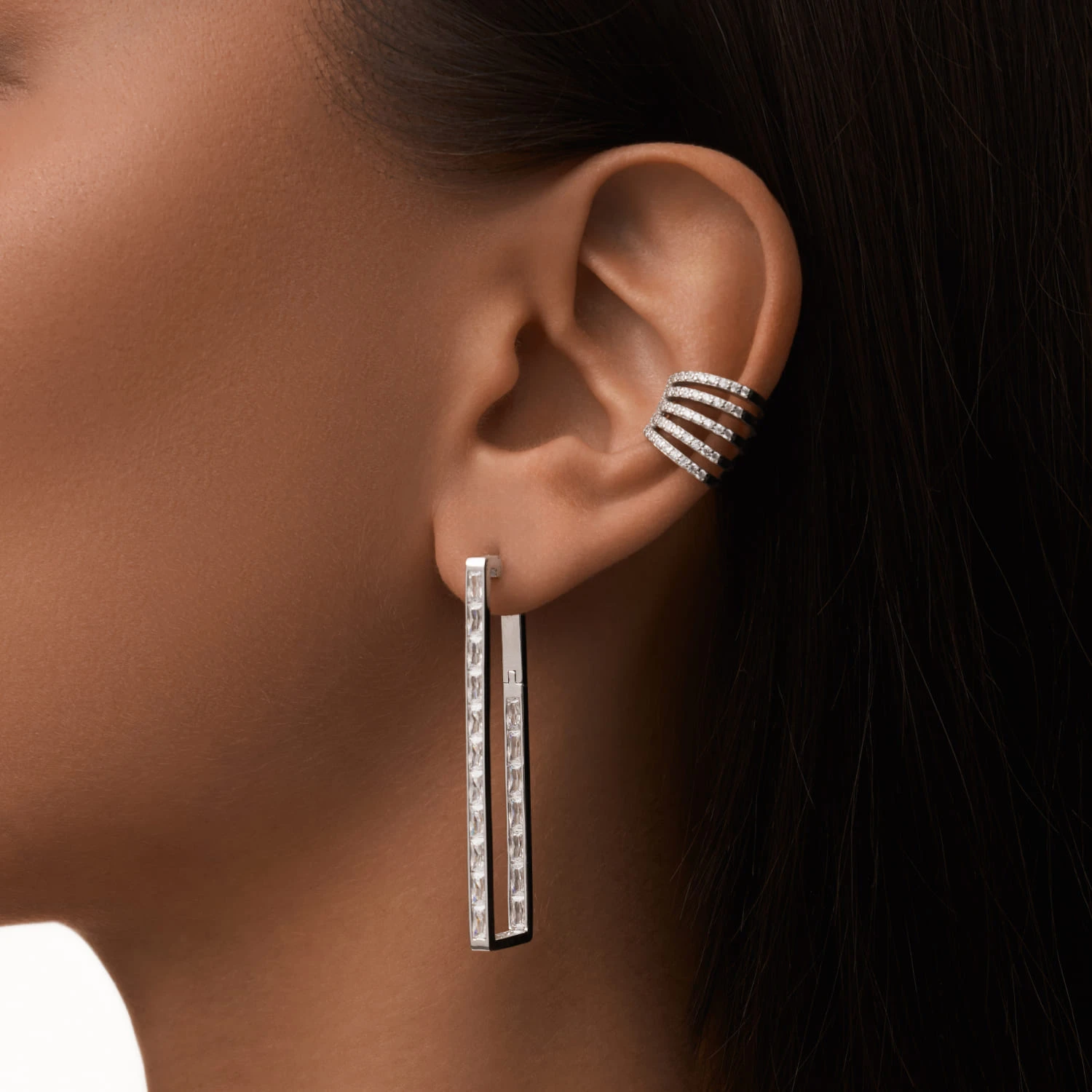 Серебряные длинные серьги HARMONY с фианитами