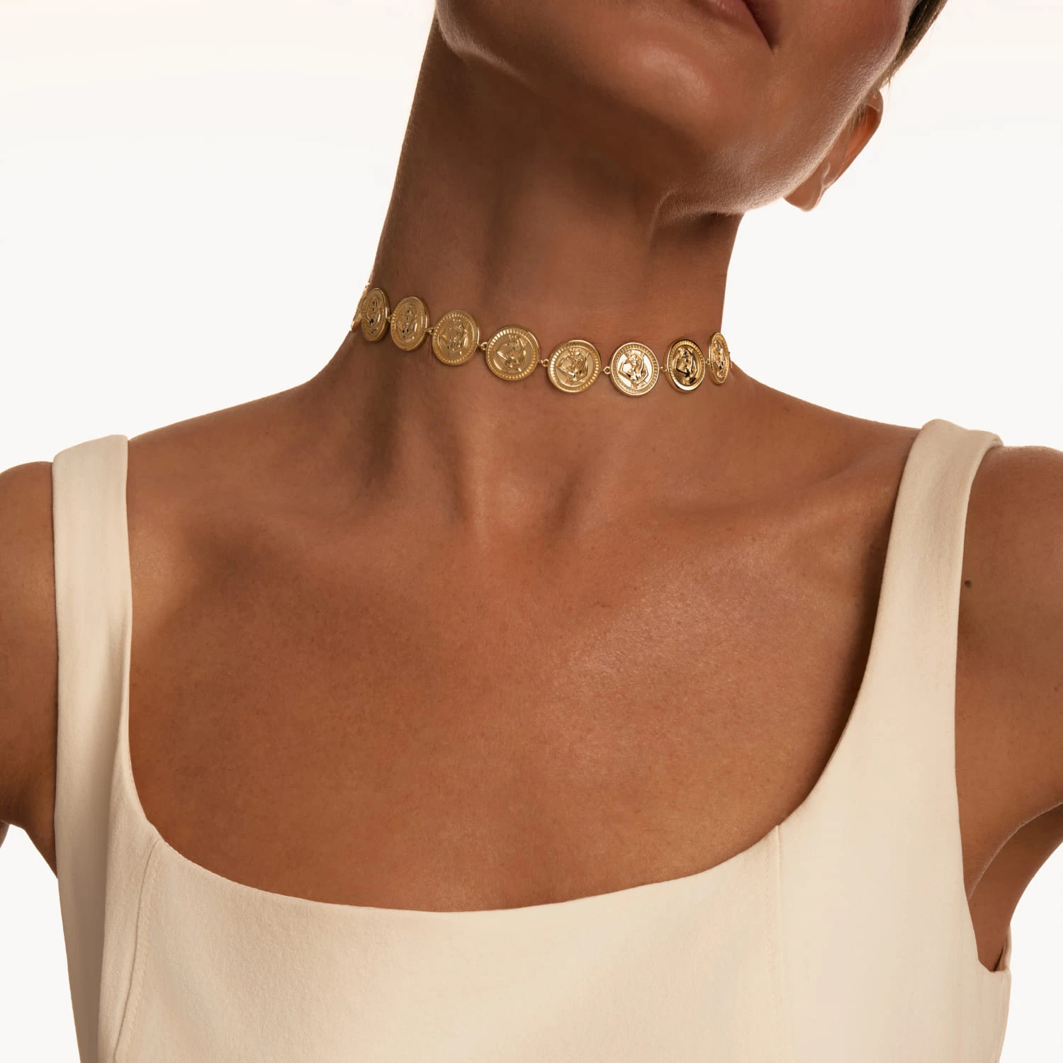 Серебряное колье-чокер из монет АМУР в покрытии желтое золото