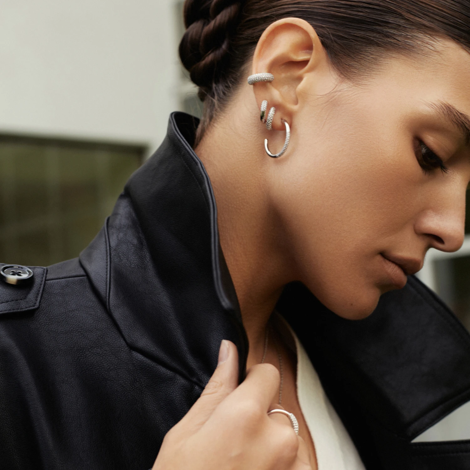 Серебряные серьги - кольца 15 мм  "Naomi" с фианитами