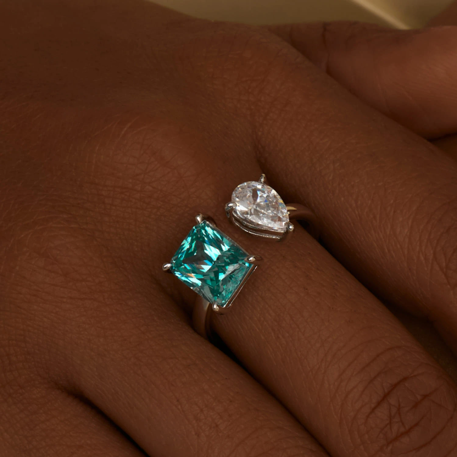 Серебряное разомкнутое кольцо FREEDOM