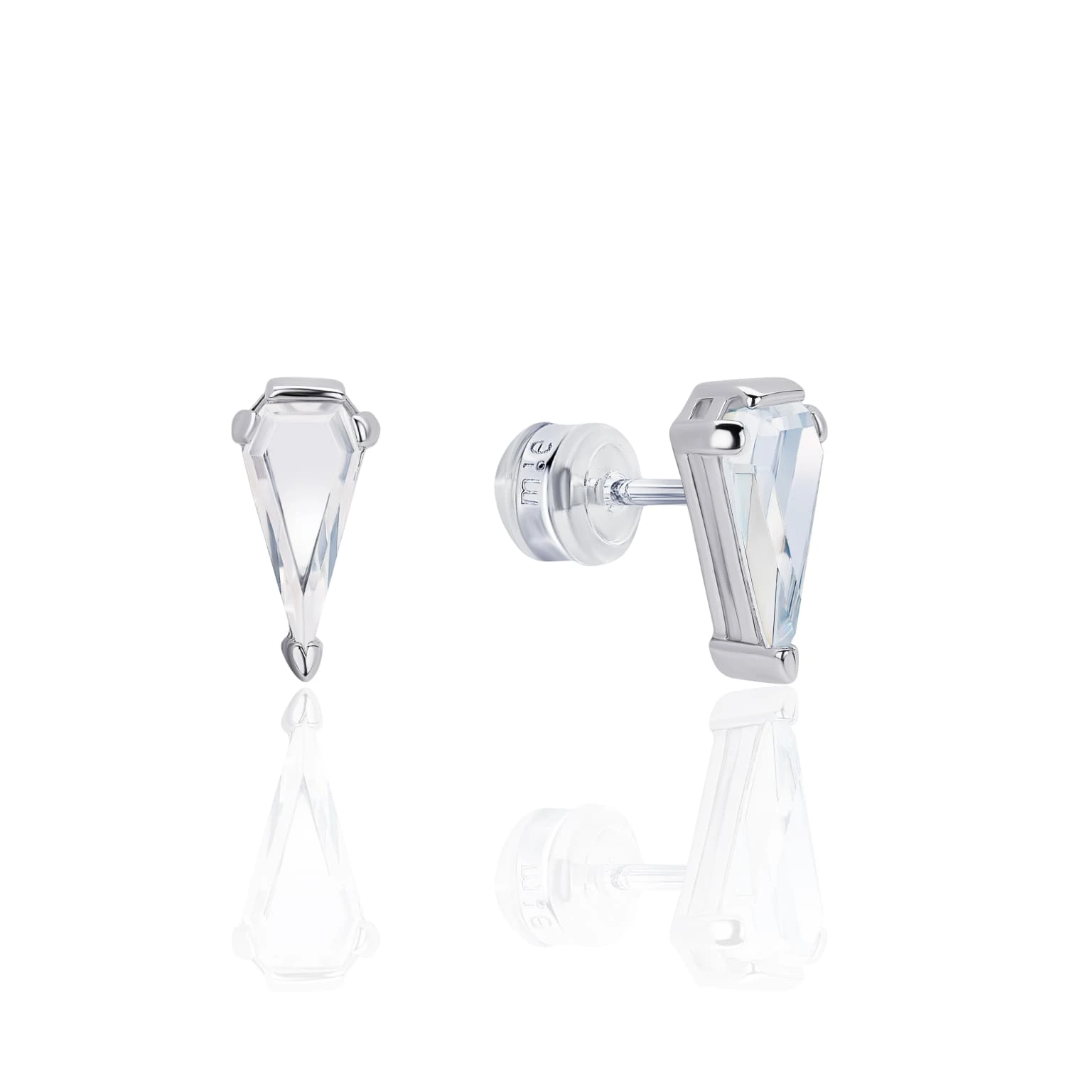 Серебряные серьги-пусеты с фианитами в огранке Грейс