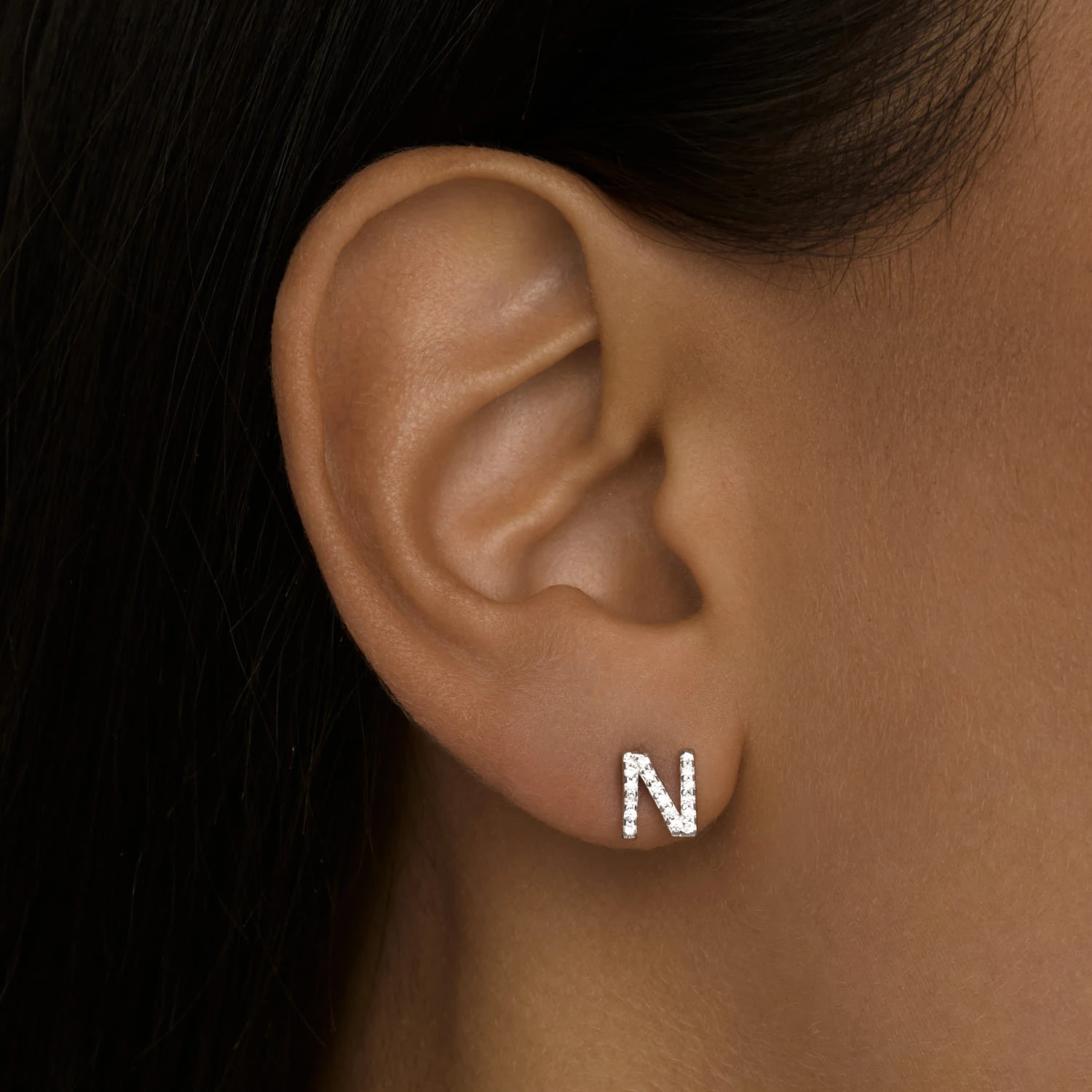 Моносерьга в виде буквы N MIESTILO