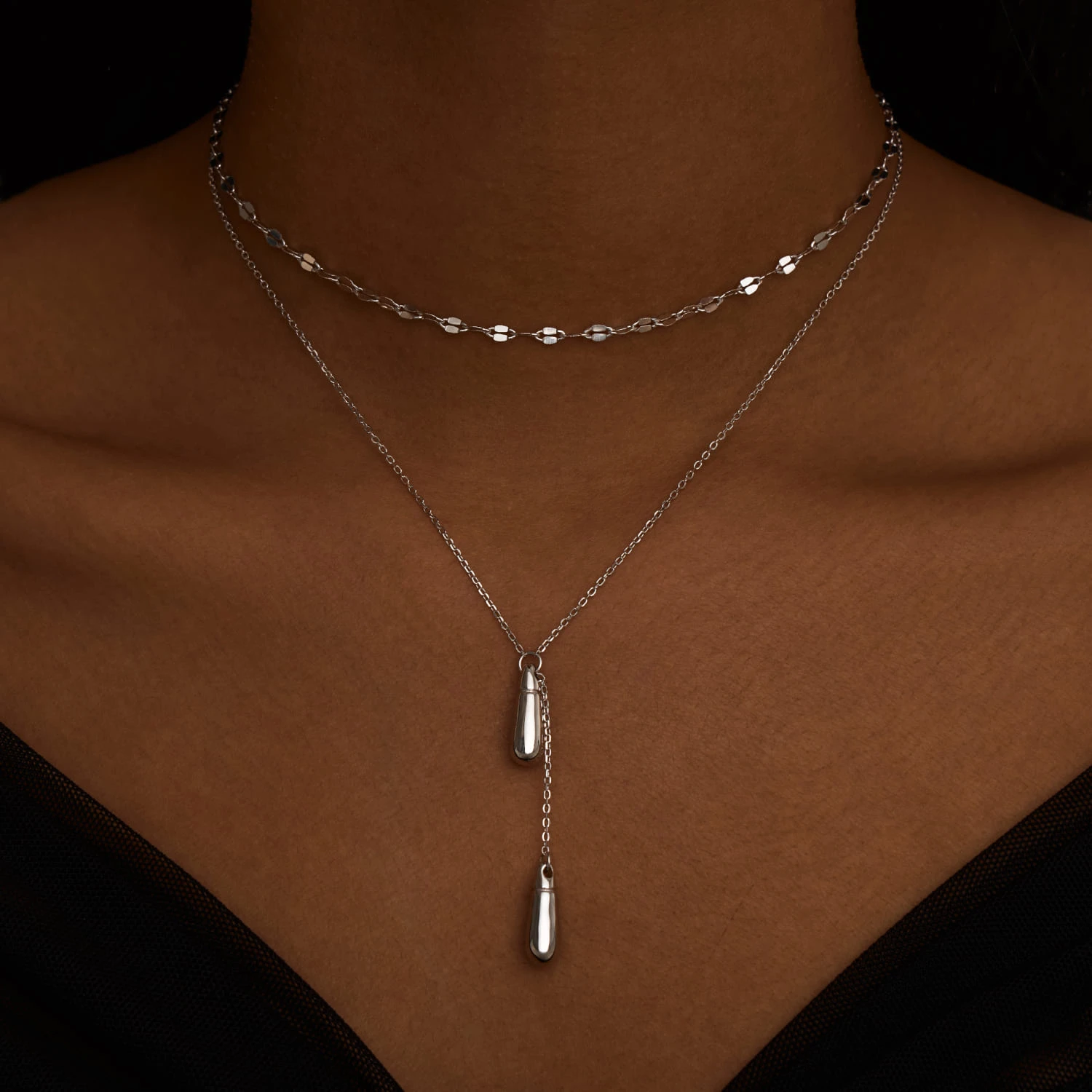 Серебряное колье-галстук с подвесками