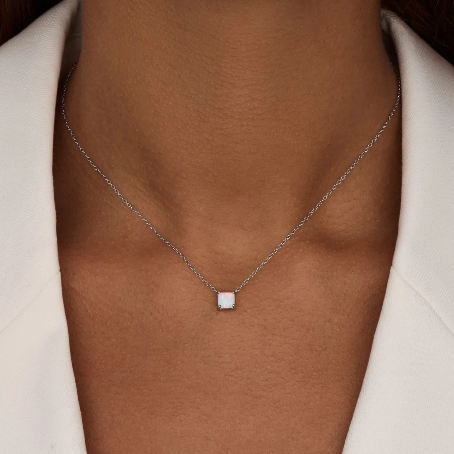 Серебряное колье с квадратным опалом MIESTILO 