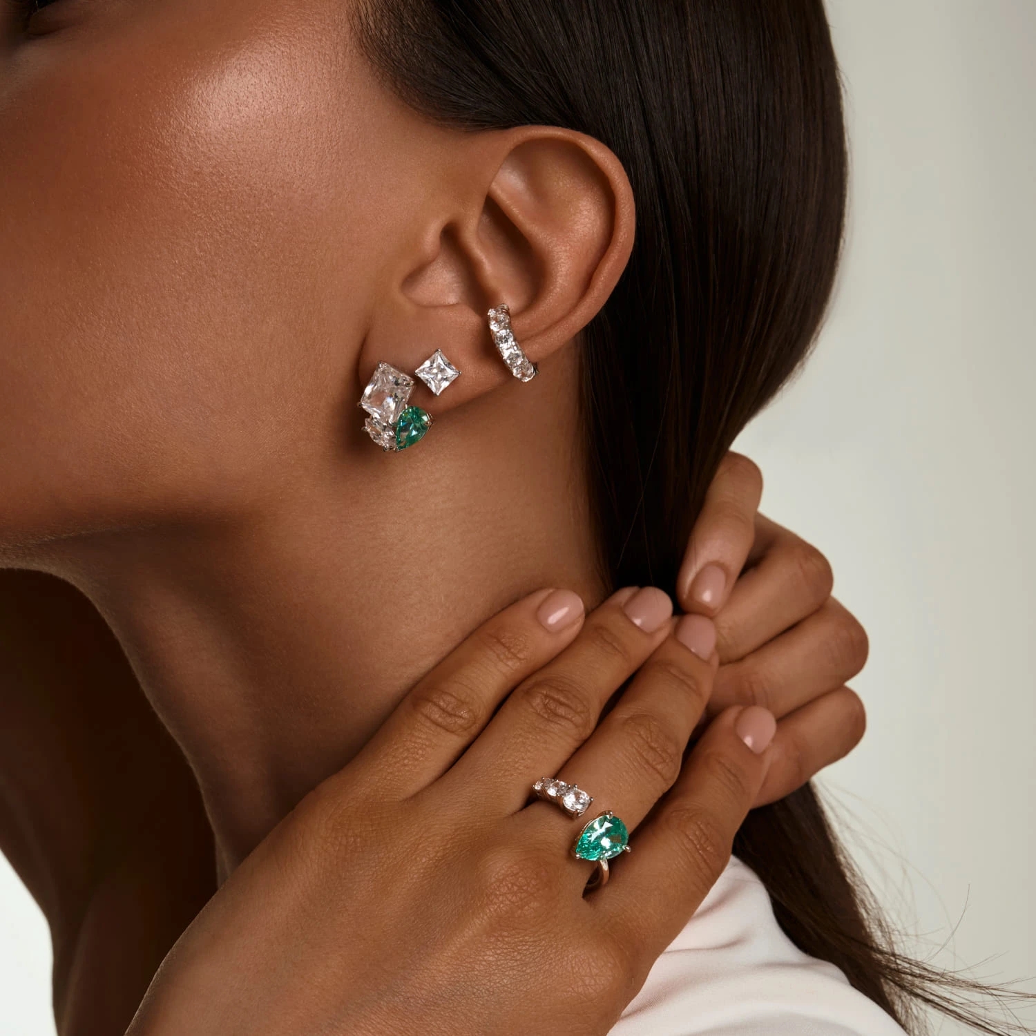 Серебряные серьги FREEDOM с фианитами