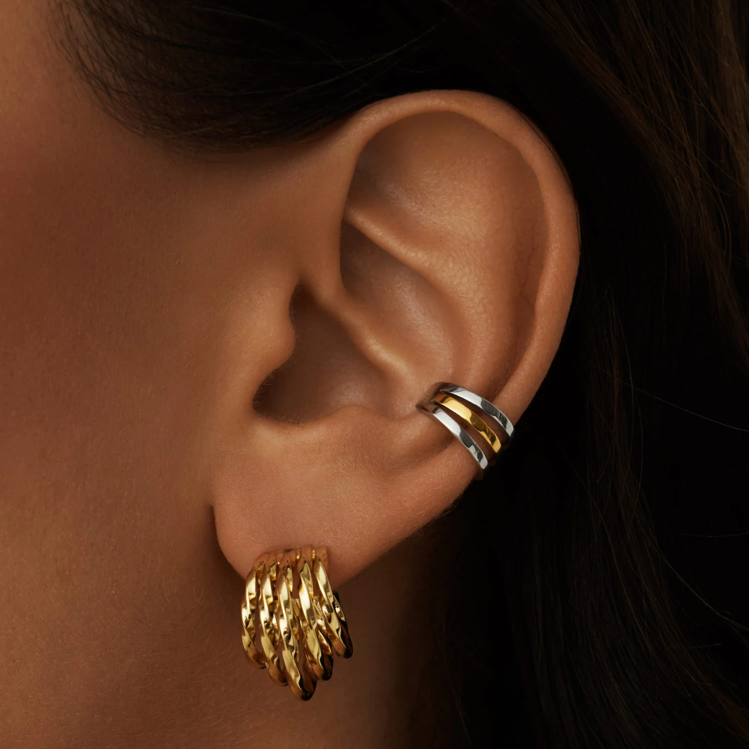 Многослойные витые серьги из серебра в покрытии желтое золото