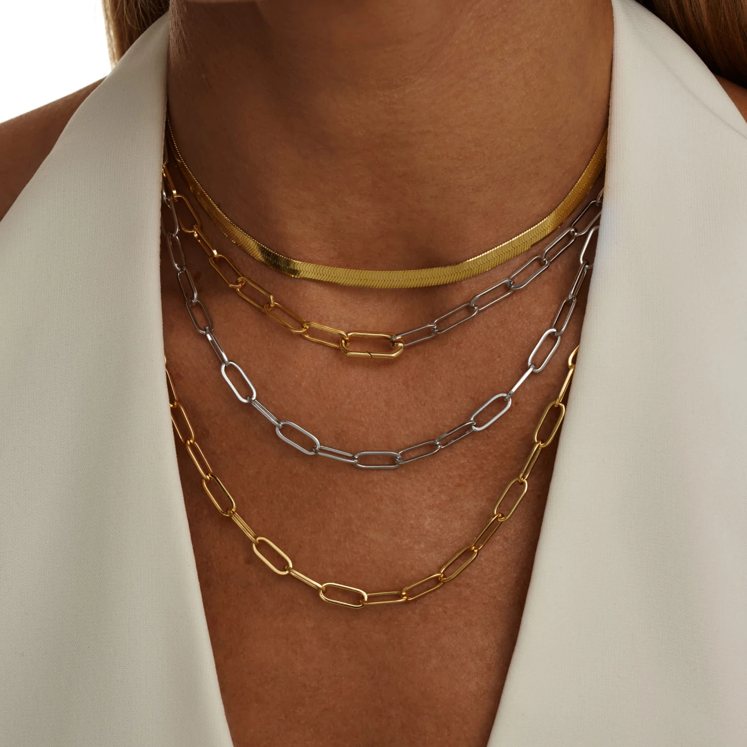 Серебряное колье-цепь якорного плетения в покрытии желтое золото