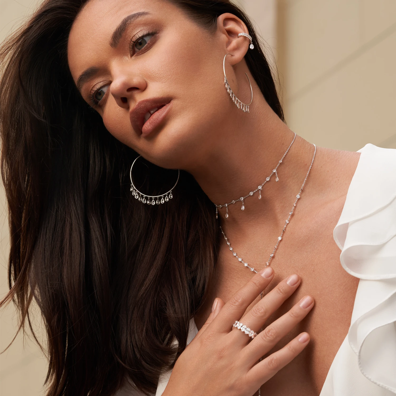 Серьги-кольца из серебра с фианитами