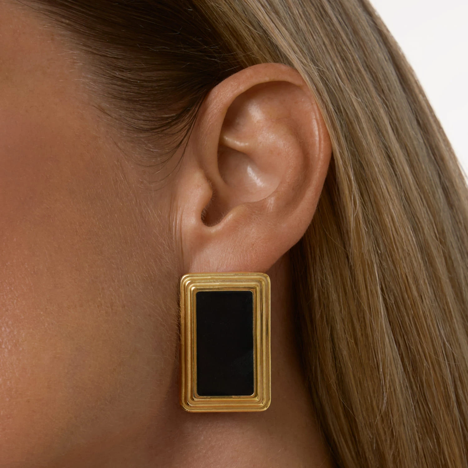 Прямоугольные серьги ВИНТАЖ с черной эмалью