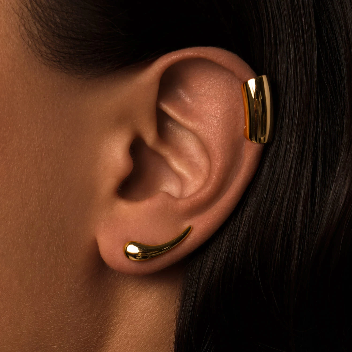 Серебряные серьги-клаймберы в покрытии желтое золото