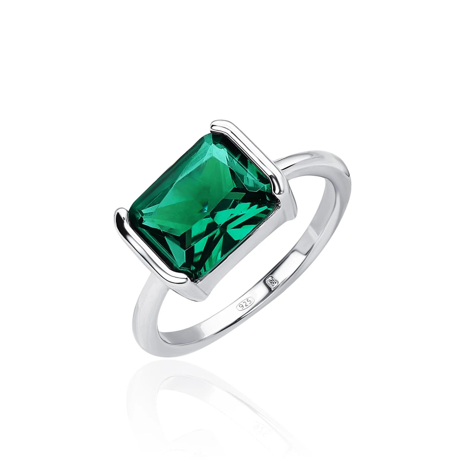 Серебряное кольцо-солитер с зеленым фианитом MIESTILO 
