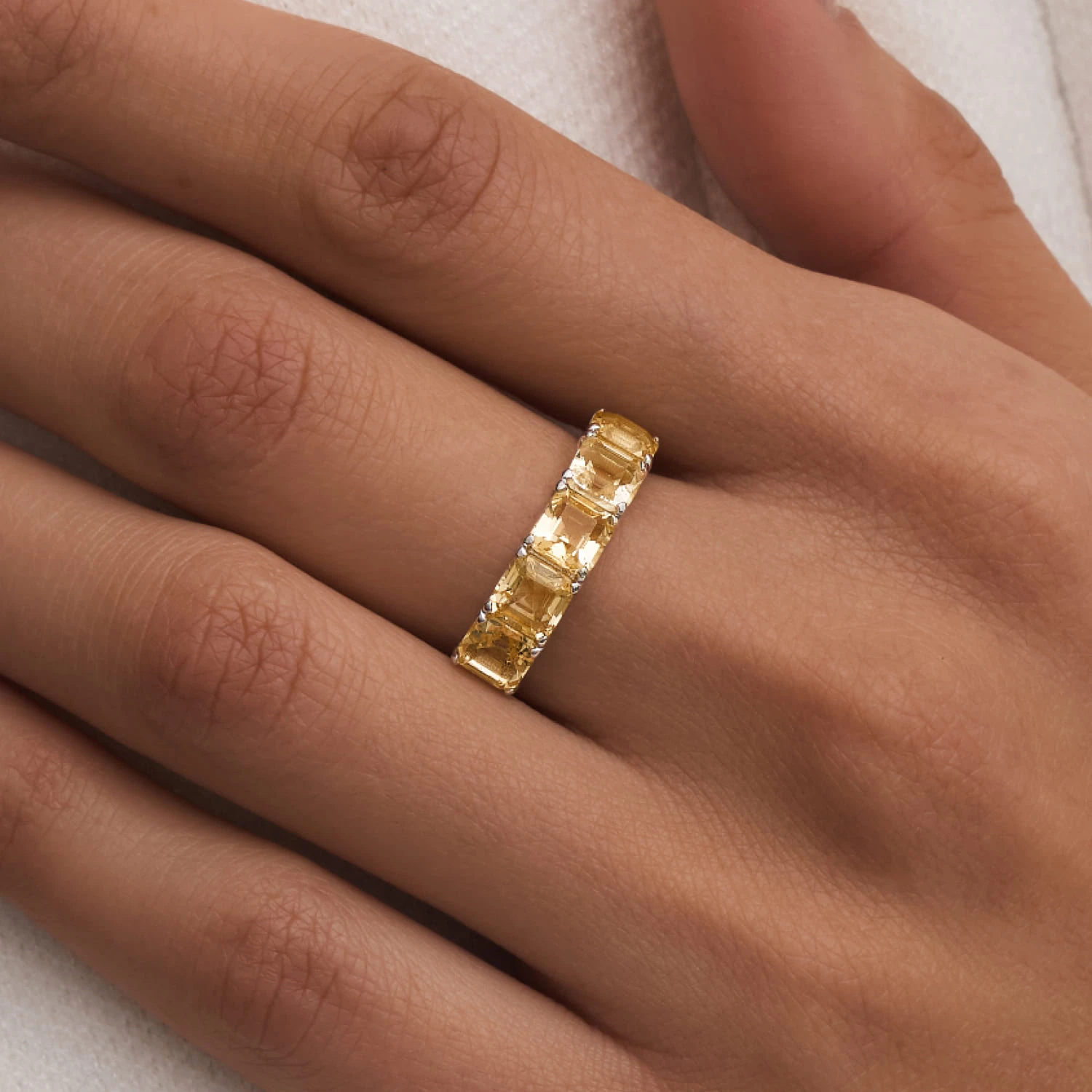 Серебряное кольцо ЭЙФОРИЯ с цитринами Ашер