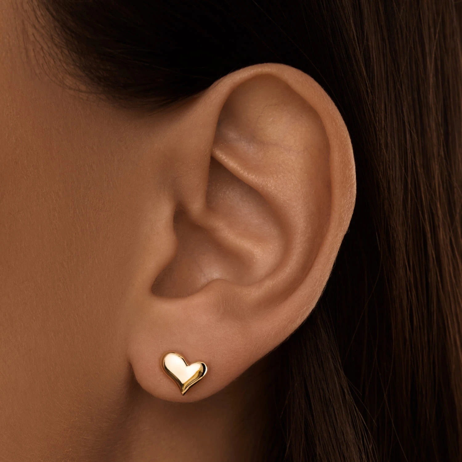 Серебряные пусеты в форме миниатюрных сердечек с покрытием позолота MIESTILO 