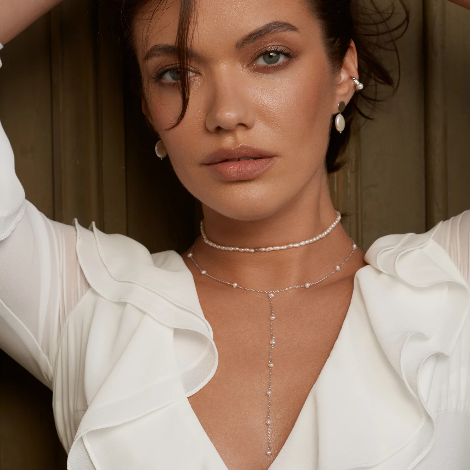 Серебряное колье-чокер с натуральным жемчугом MIESTILO 