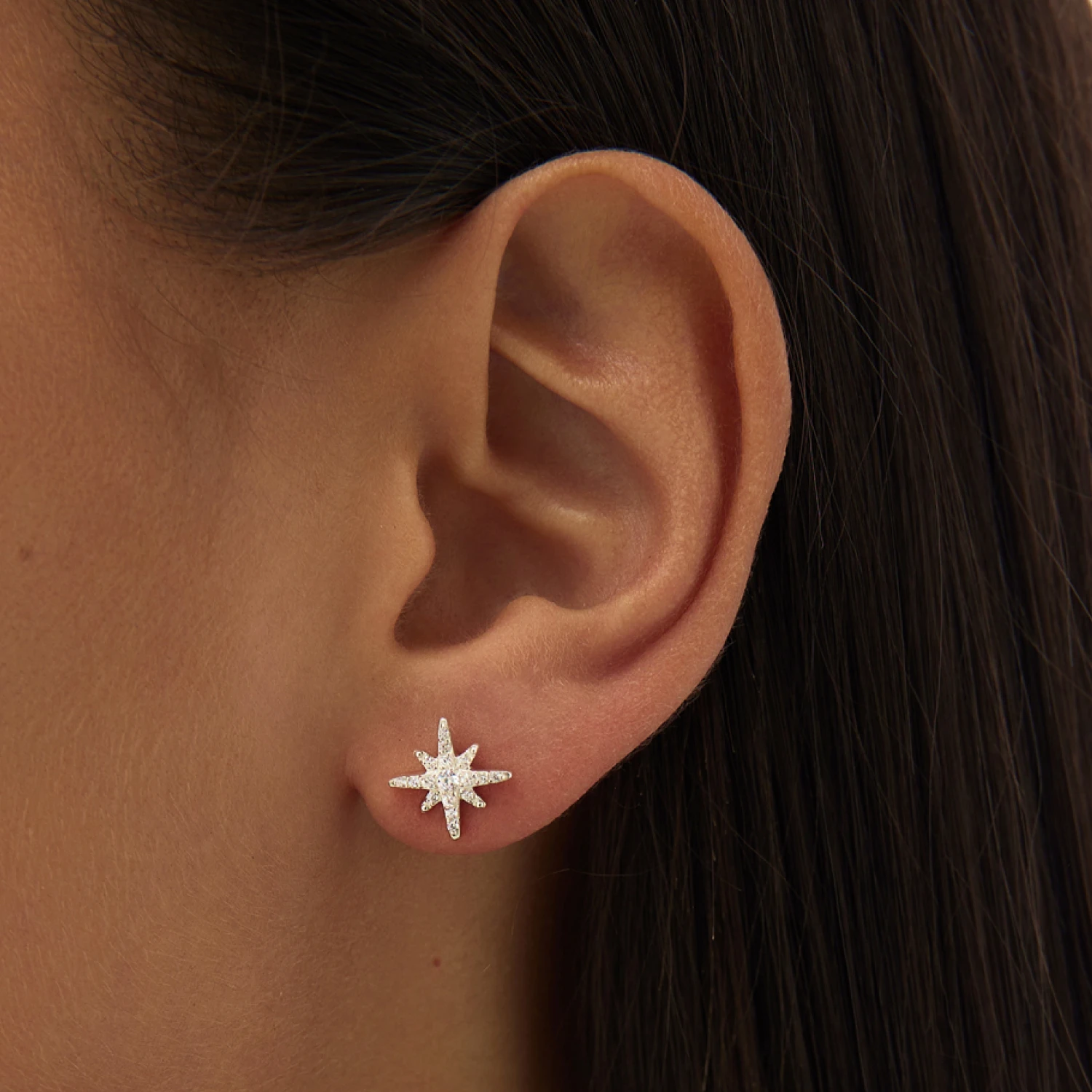 Серебряные серьга гвоздик и клаймбер со звёздами и фианитами