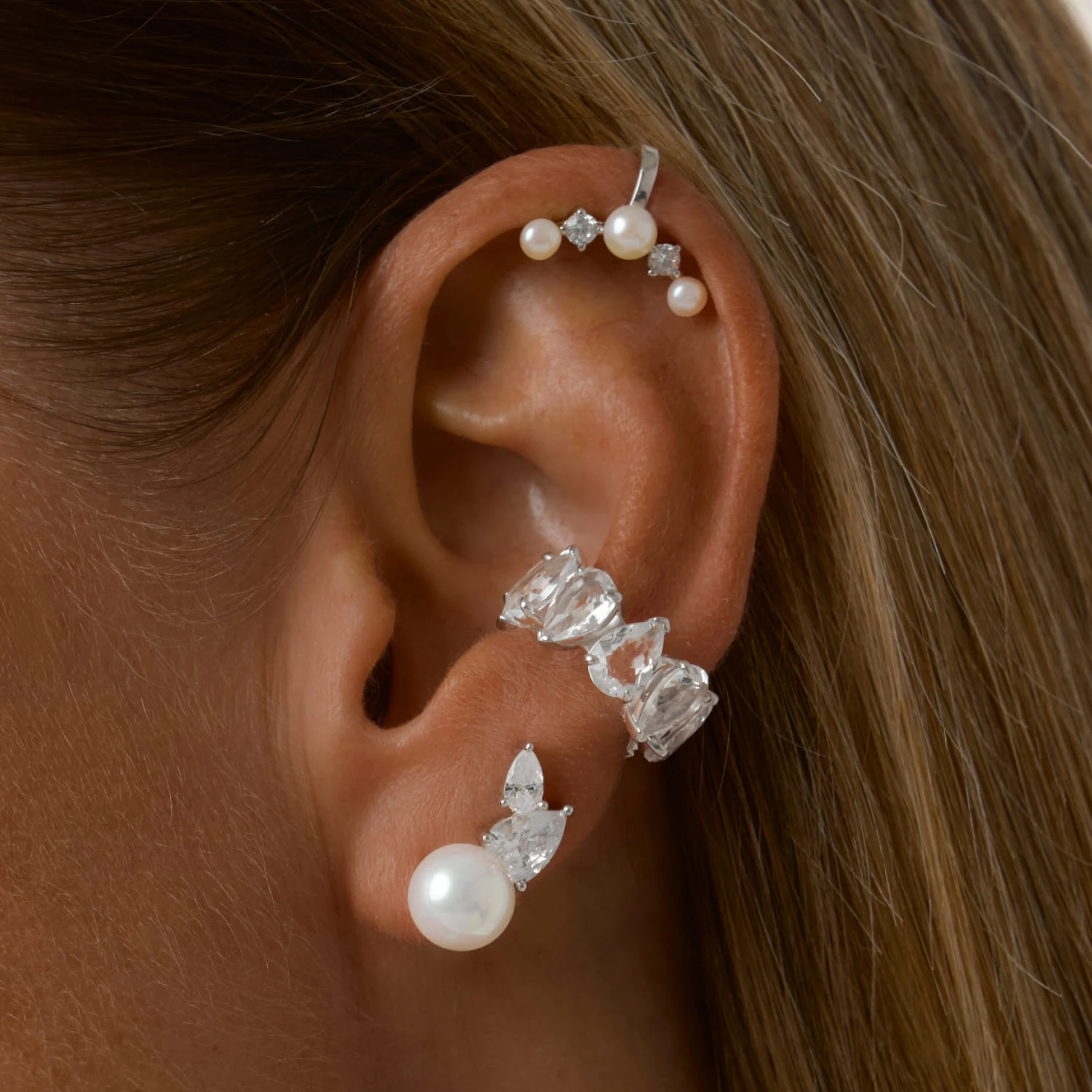 Серебряные серьги-клаймберы СИЦИЛИЯ с жемчугом и фианитами