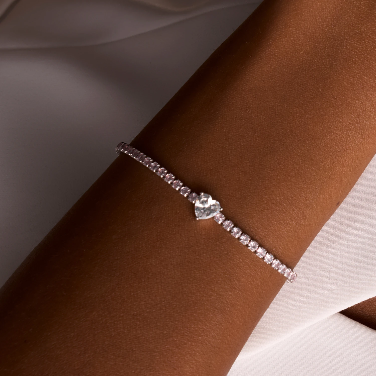 Теннисный серебряный браслет Simone с фианитами