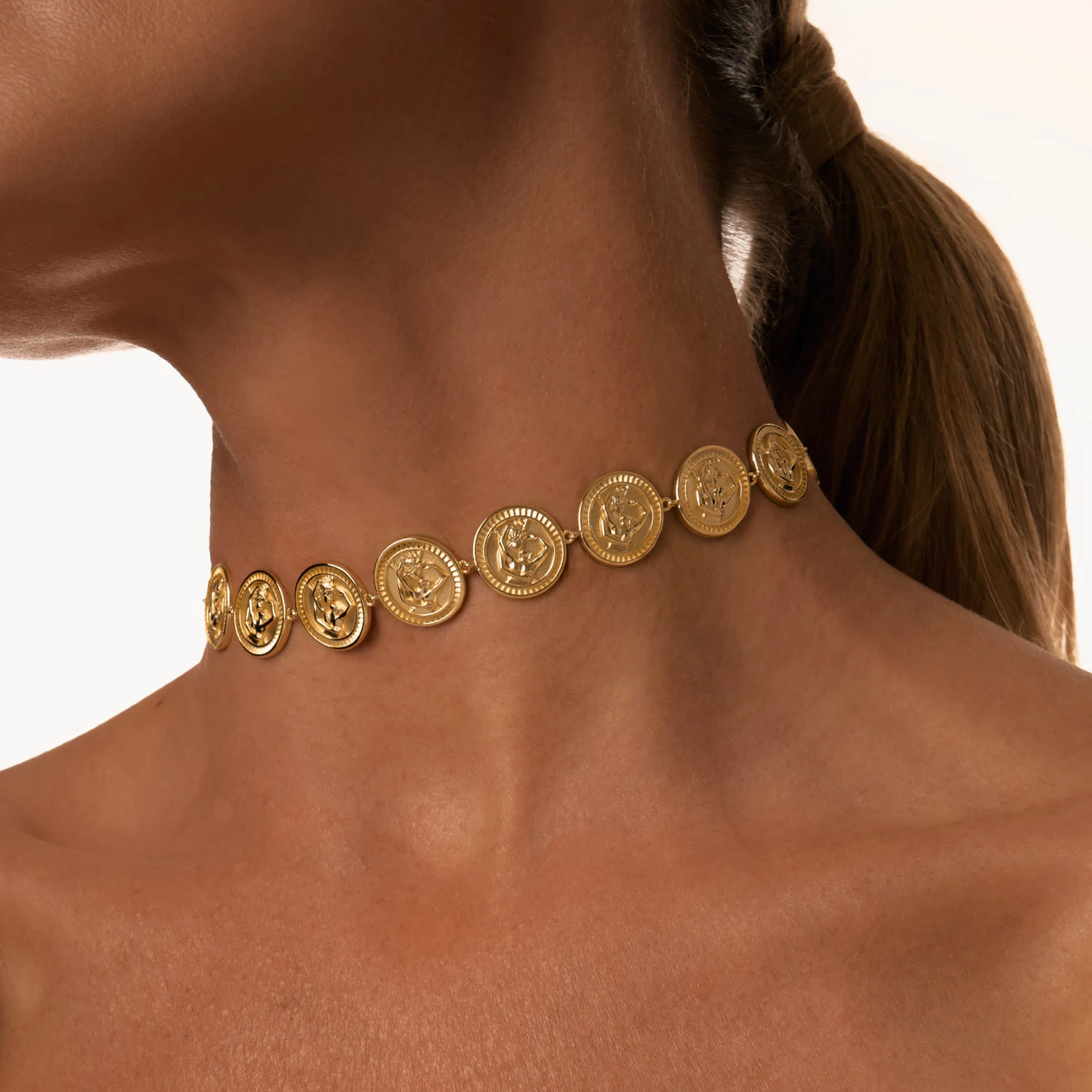 Серебряное колье-чокер из монет АМУР в покрытии желтое золото