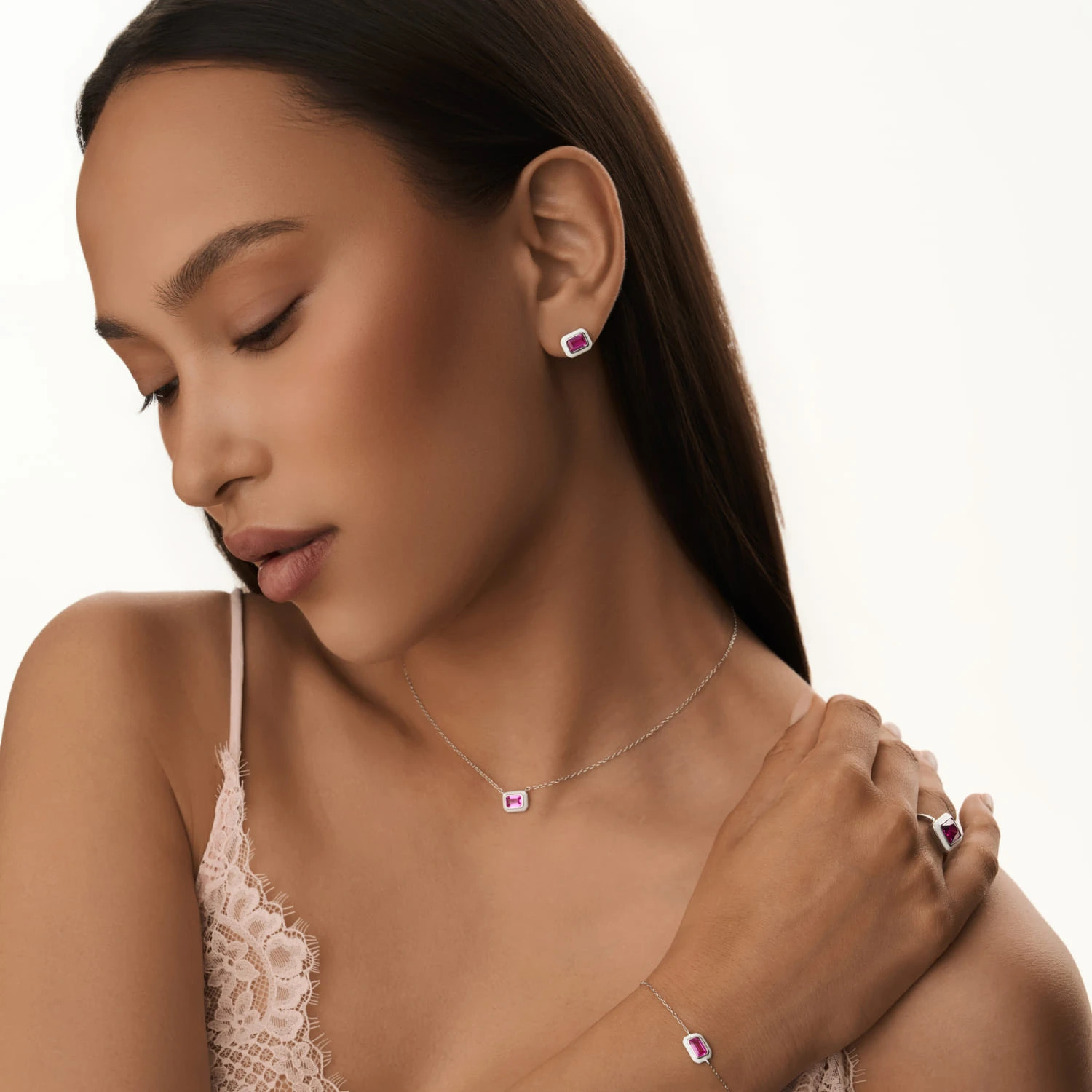 Серебряные серьги с эмалью и корундом MIESTILO