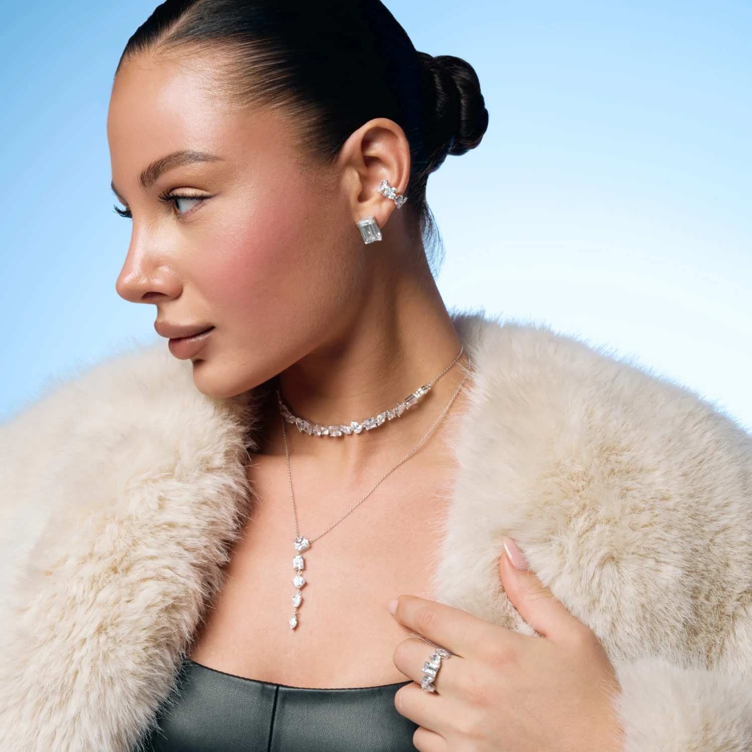 Серебряное колье-чокер A LA RUSSE с фианитами