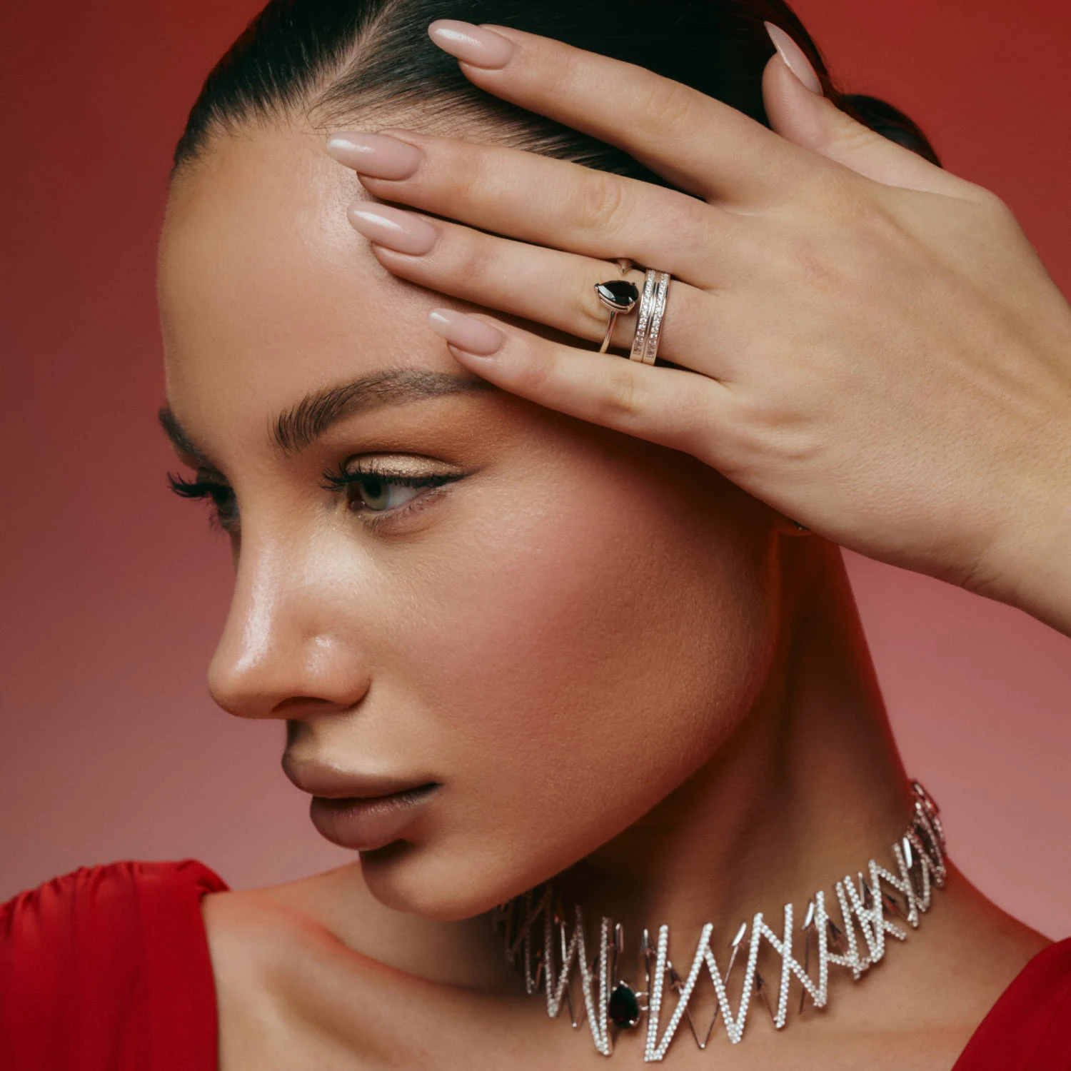 Серебряное кольцо ЭРОС с натуральным гранатом