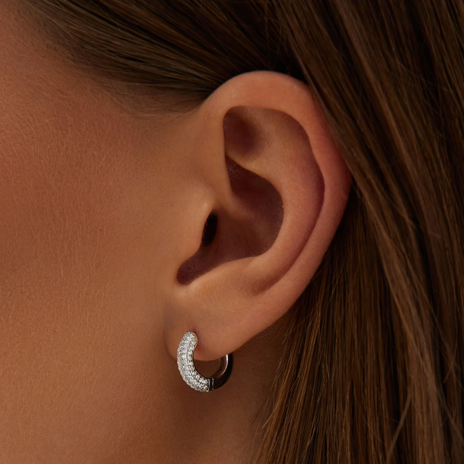 Серебряные серьги - кольца с фианитами 14мм