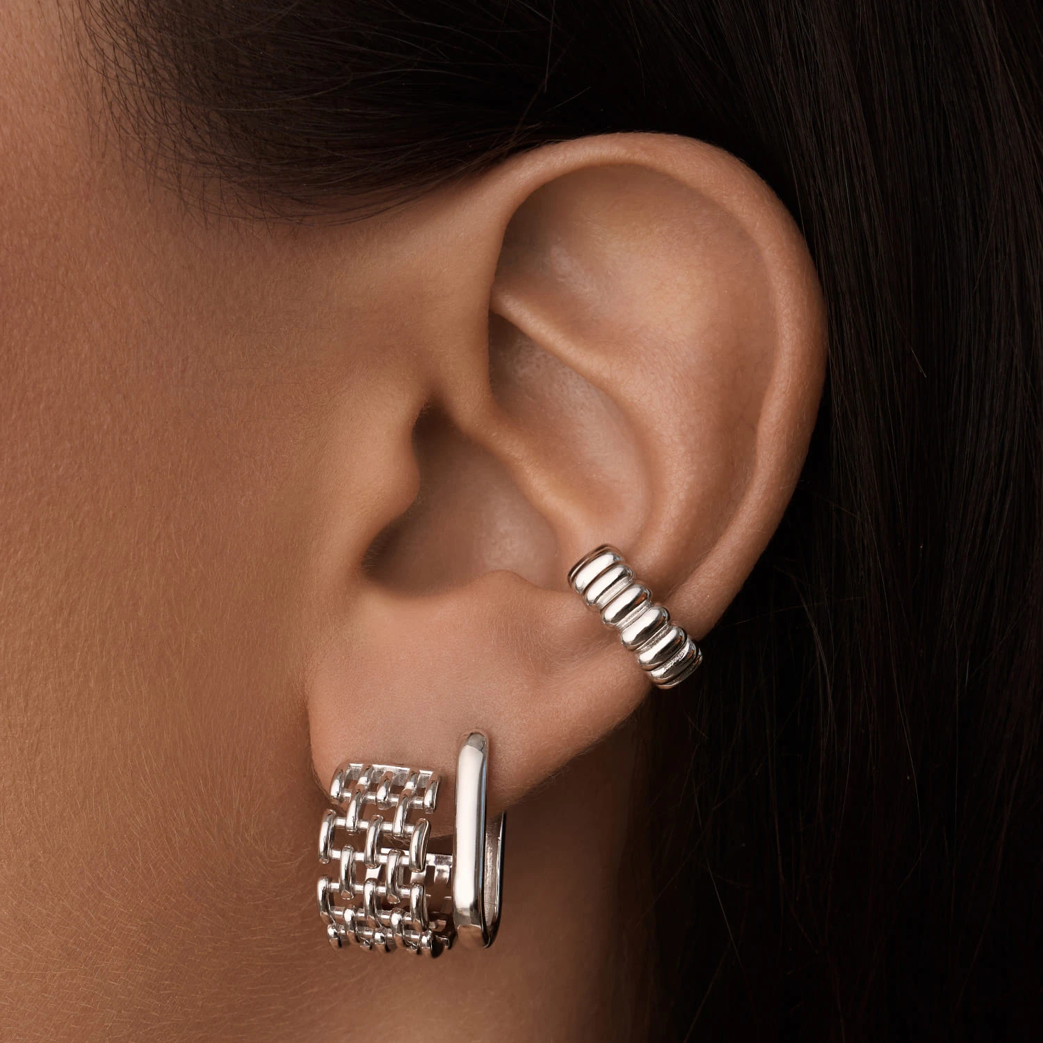 Рельефный кафф из серебра MIESTILO