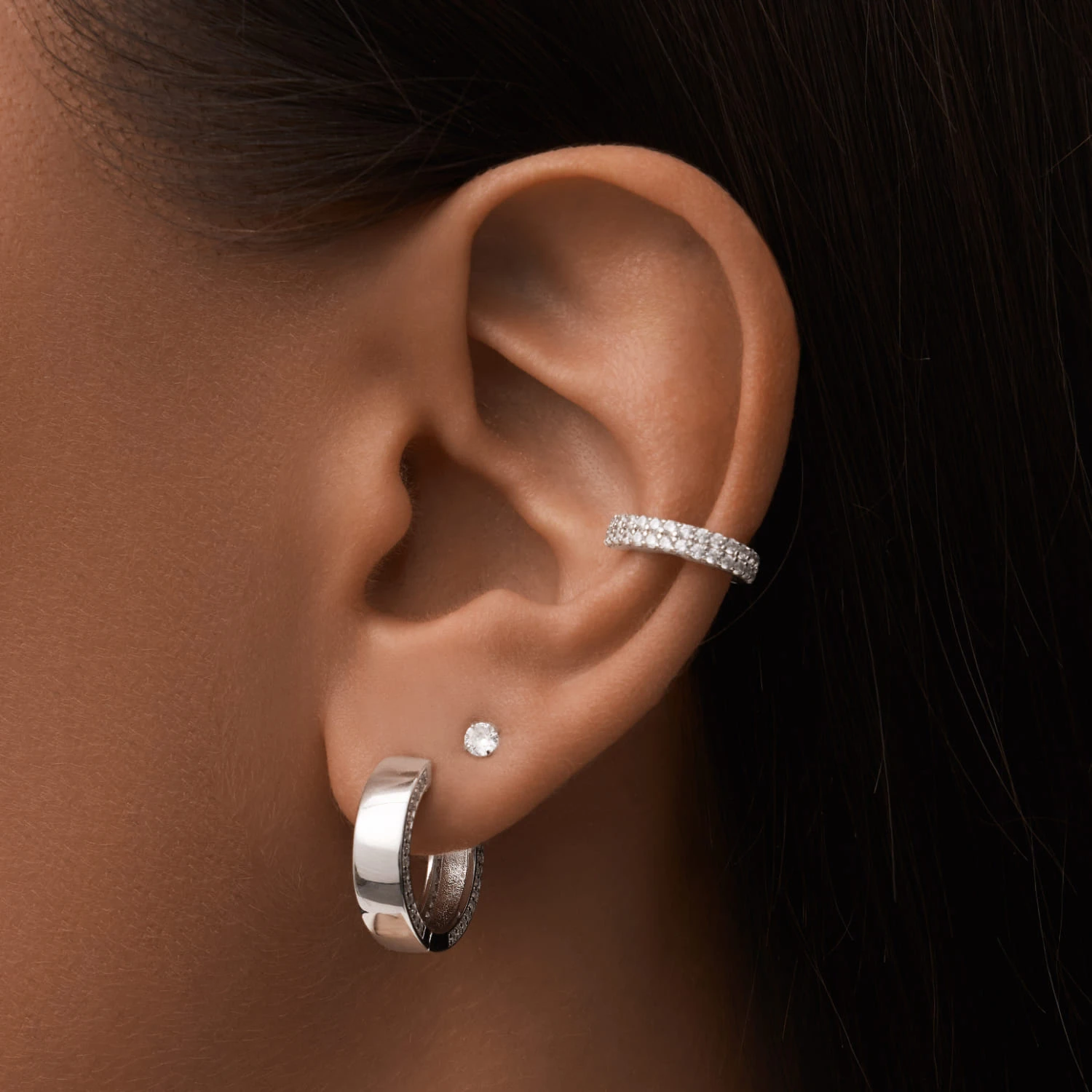 Серебряные серьги-гвоздики с фианитами 3мм