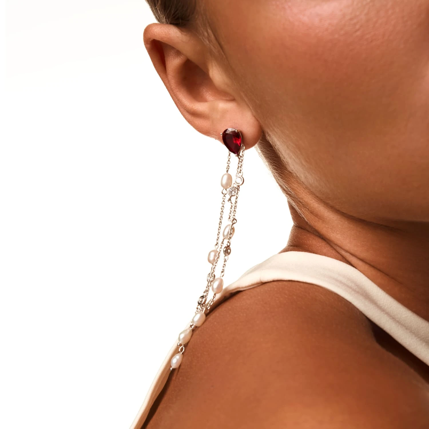 Серебряные серьги SICILIA с красным камнем и подвесками с жемчугом