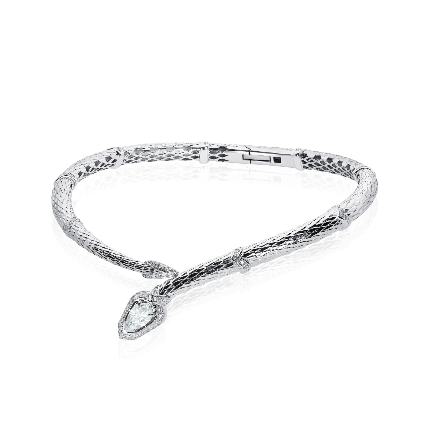 Серебряное жесткое колье EPIONA с горным хрусталем