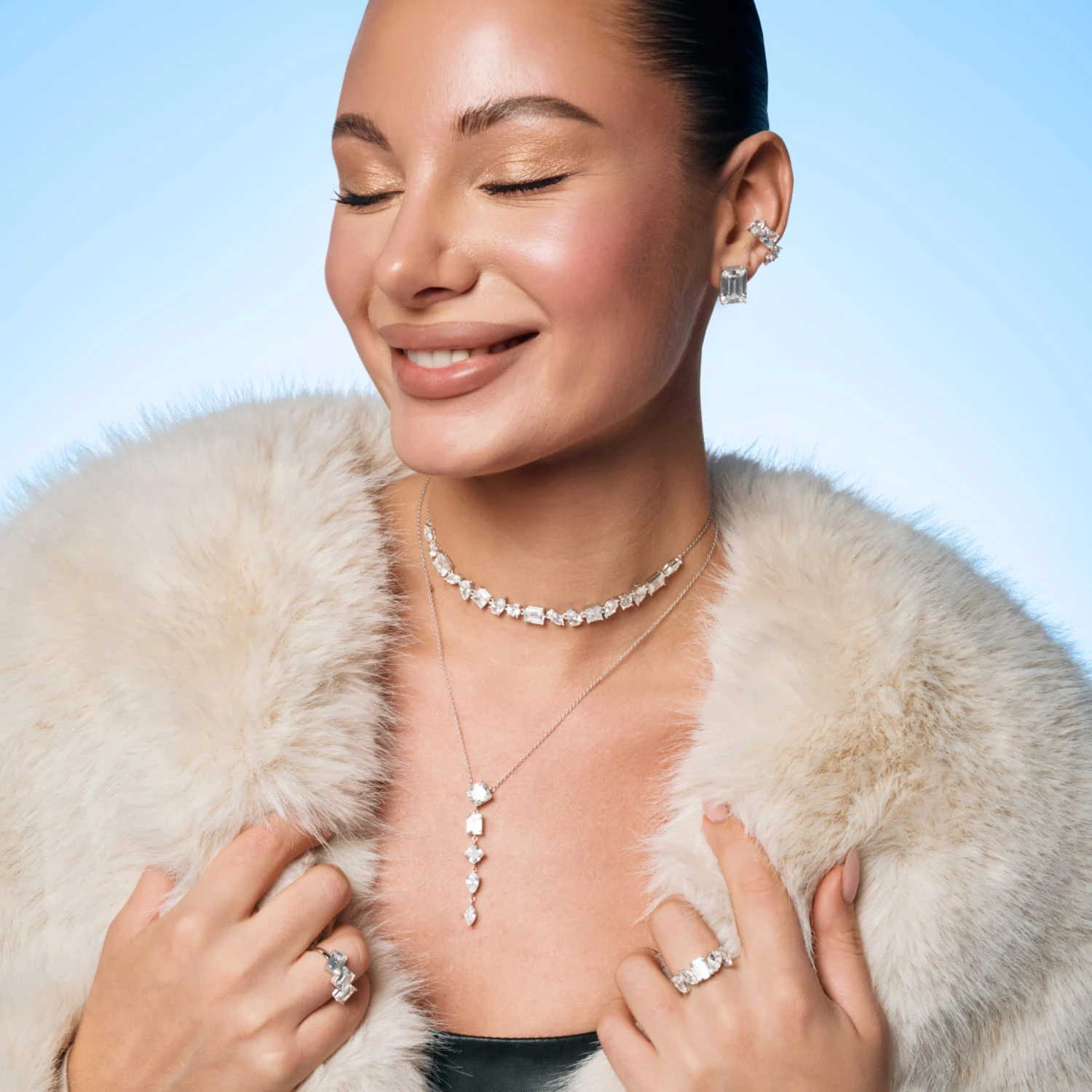 Серебряное колье-чокер A LA RUSSE с фианитами