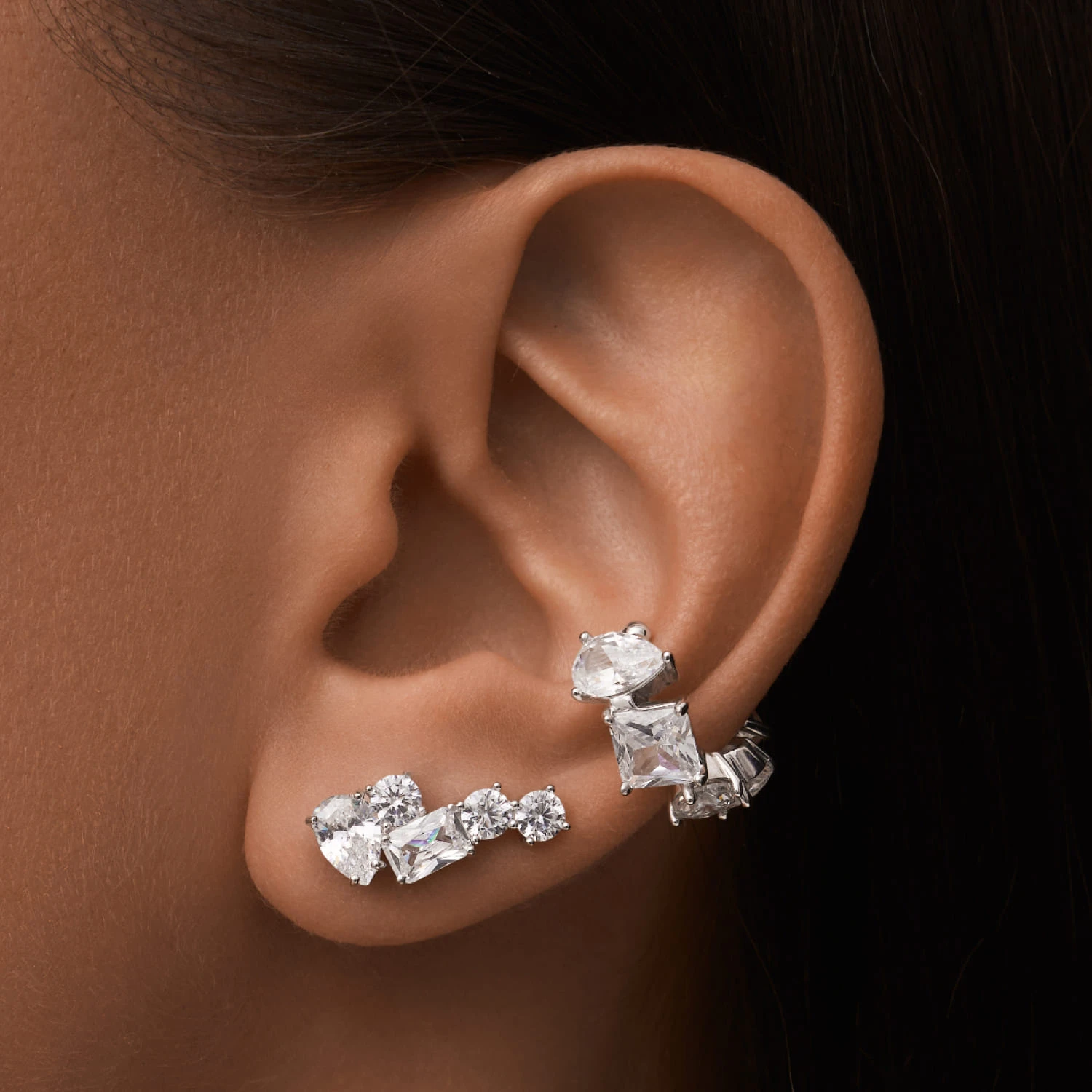 Серебряный кафф A LA RUSSE с россыпью фианитов