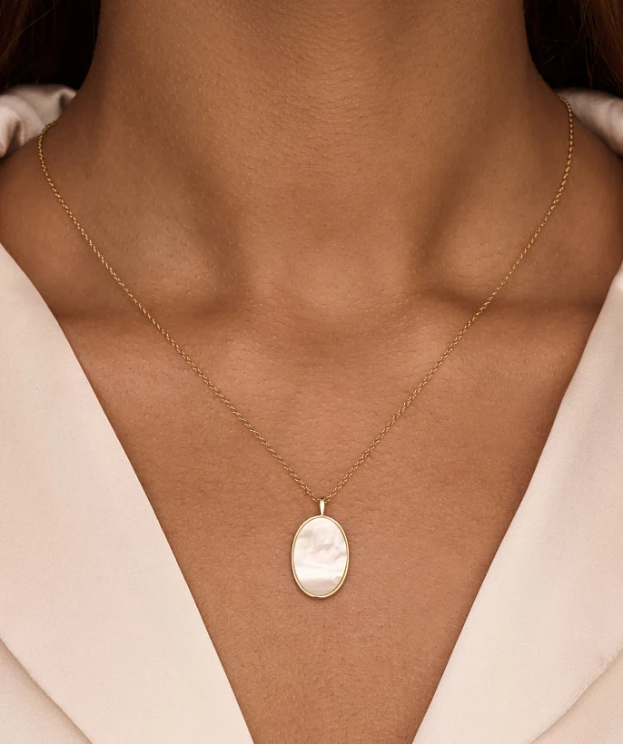 Позолоченное колье с подвеской из искуственного перламутра MIESTILO 