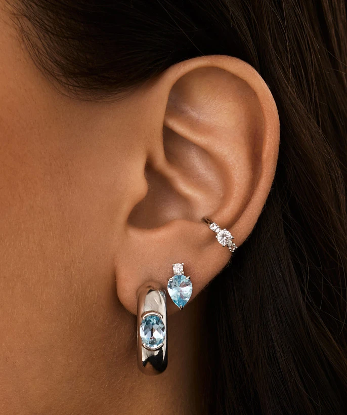 Серебряные серьги-пусеты PURITY с топазом Sky